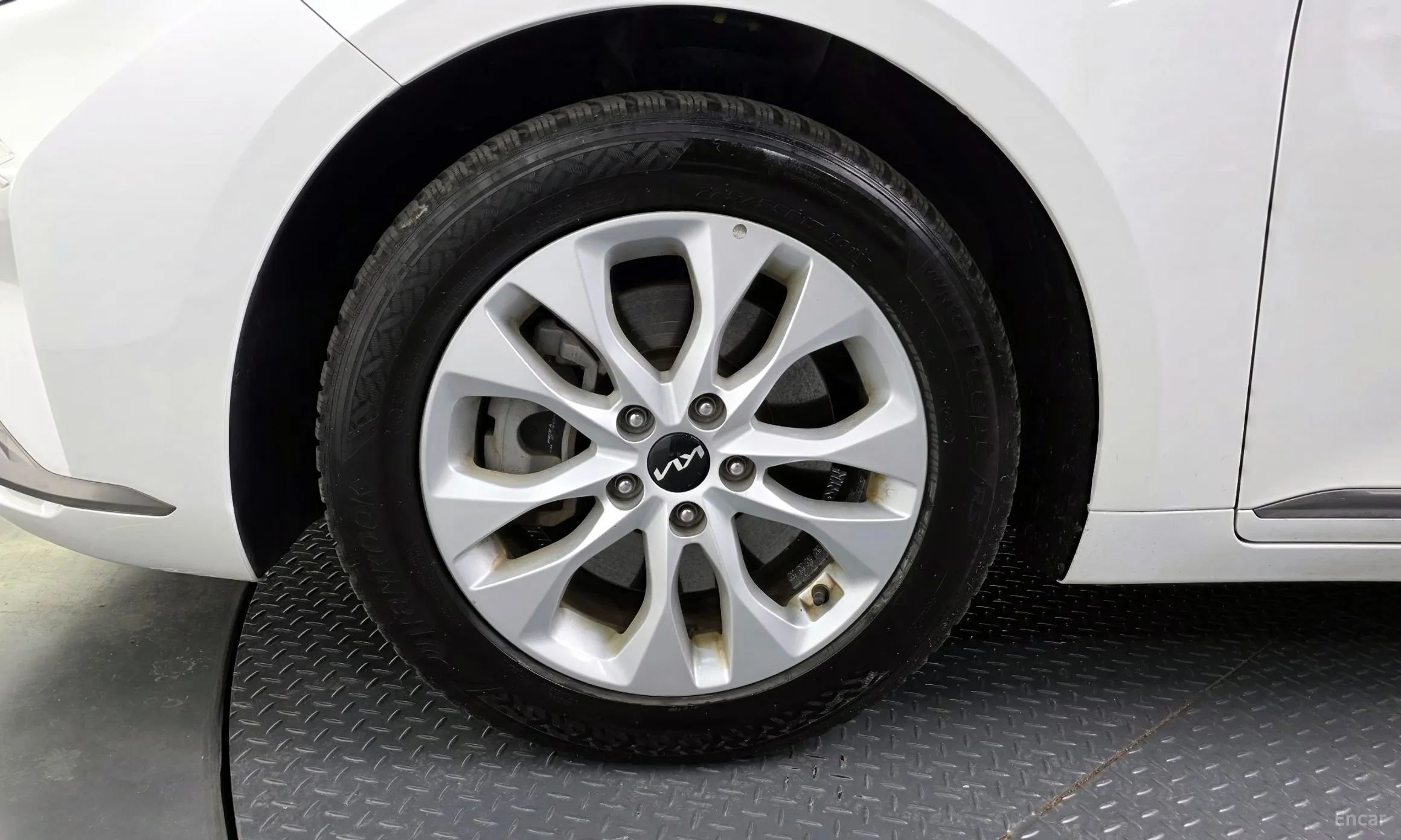 Kia K8 превью 5