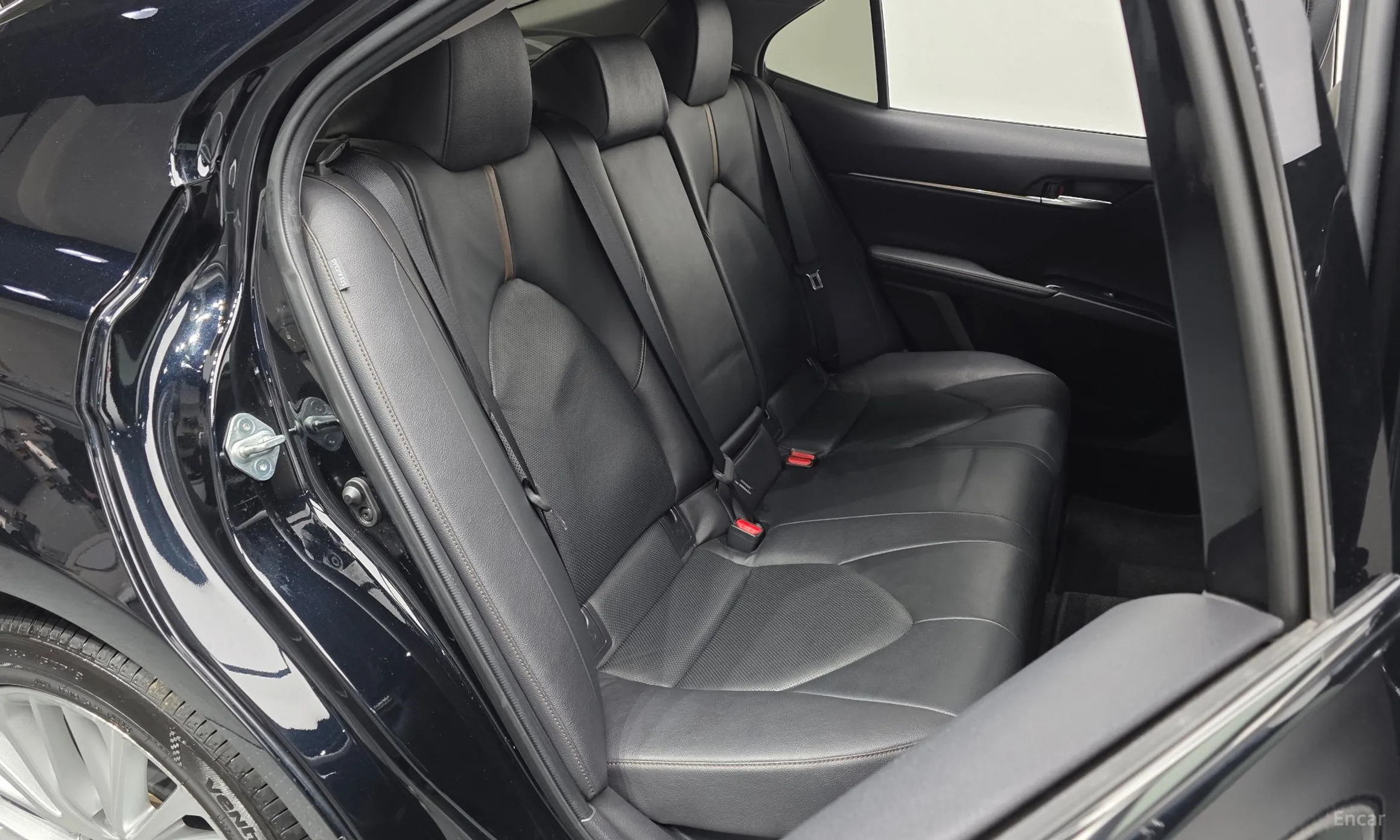 Toyota Camry (XV70) превью 12