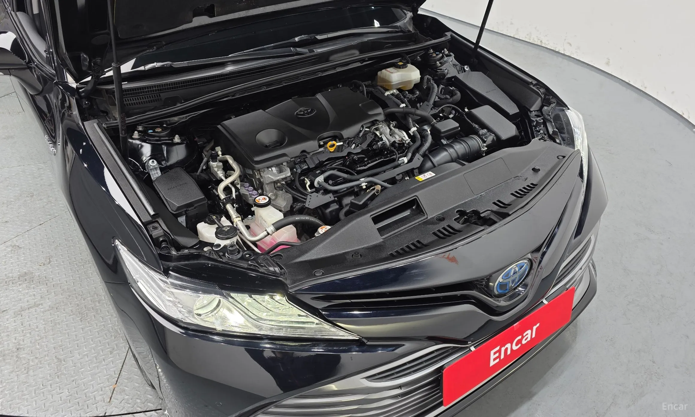 Toyota Camry (XV70) превью 6