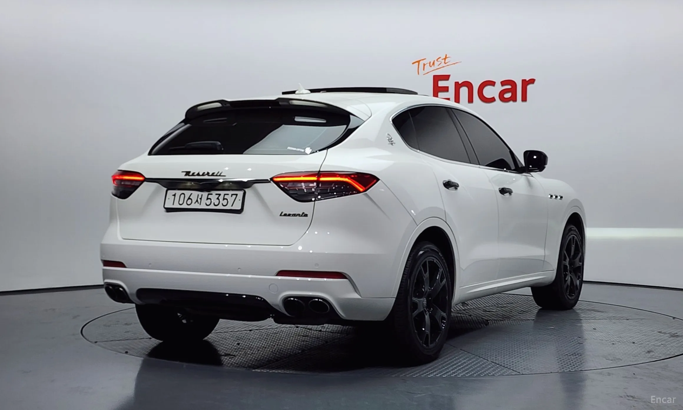 Maserati Levante превью 2