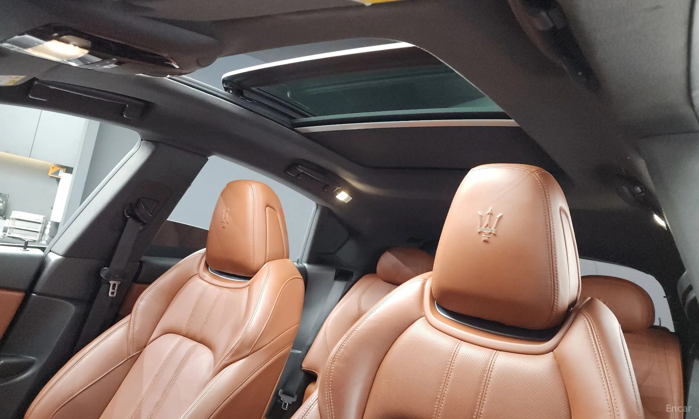 Maserati Levante превью 18
