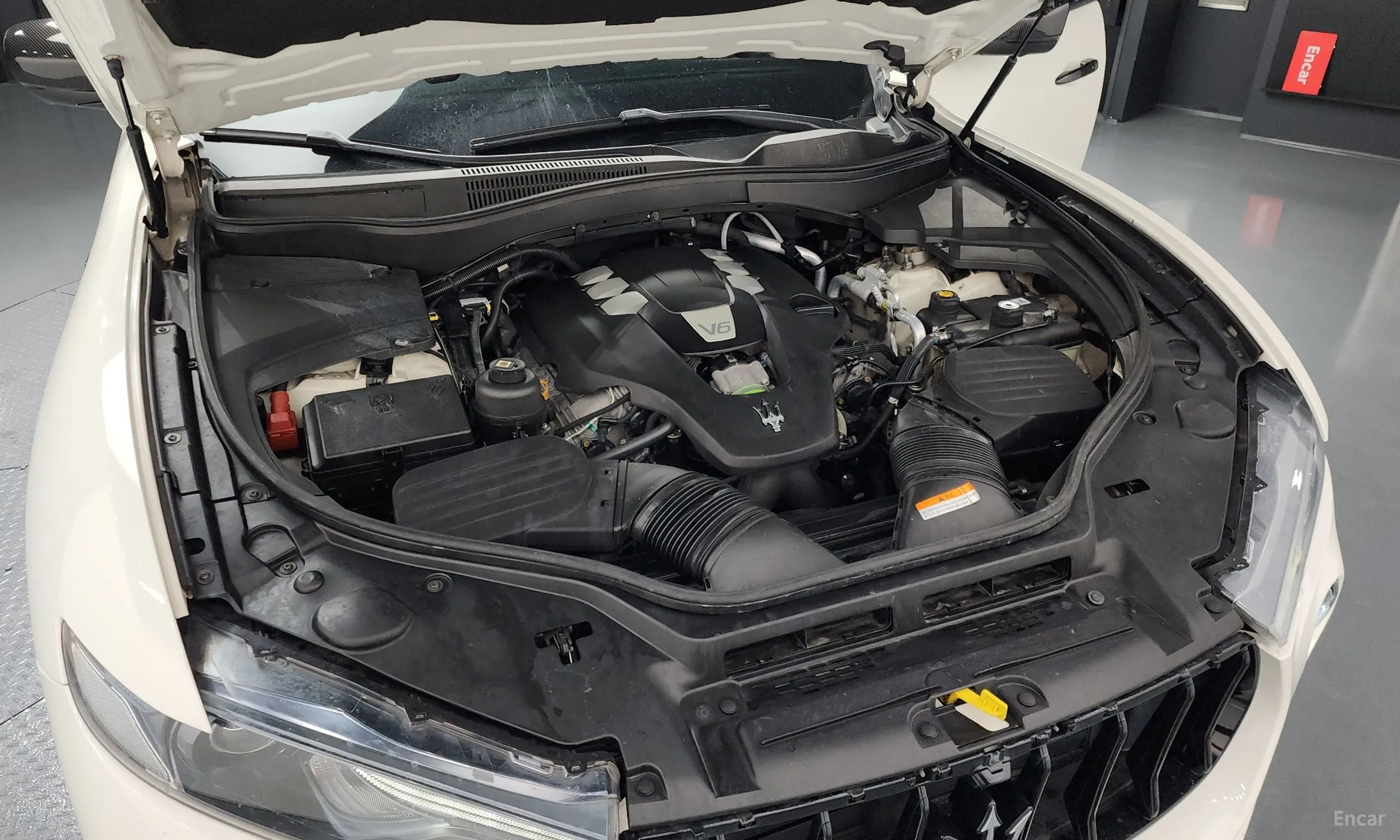 Maserati Levante превью 6
