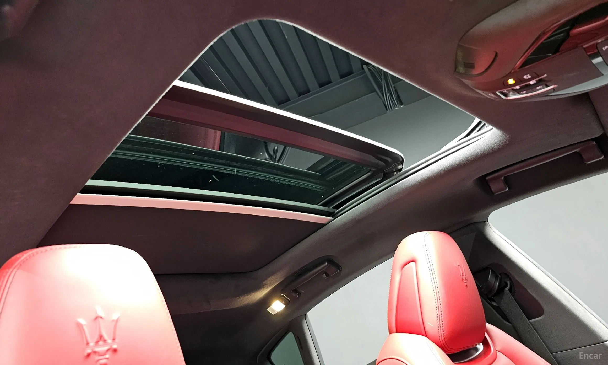 Maserati Levante превью 19