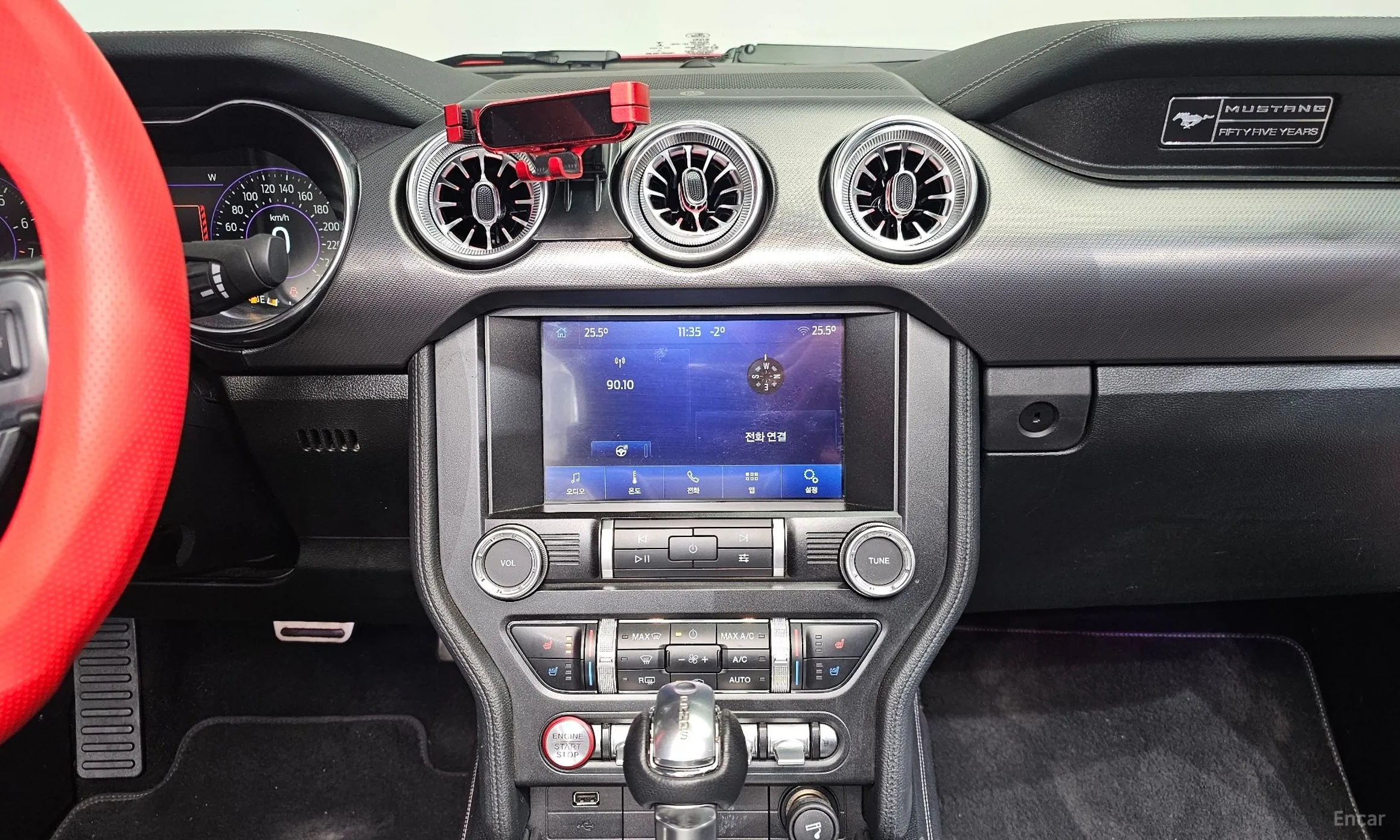 Ford Mustang превью 15