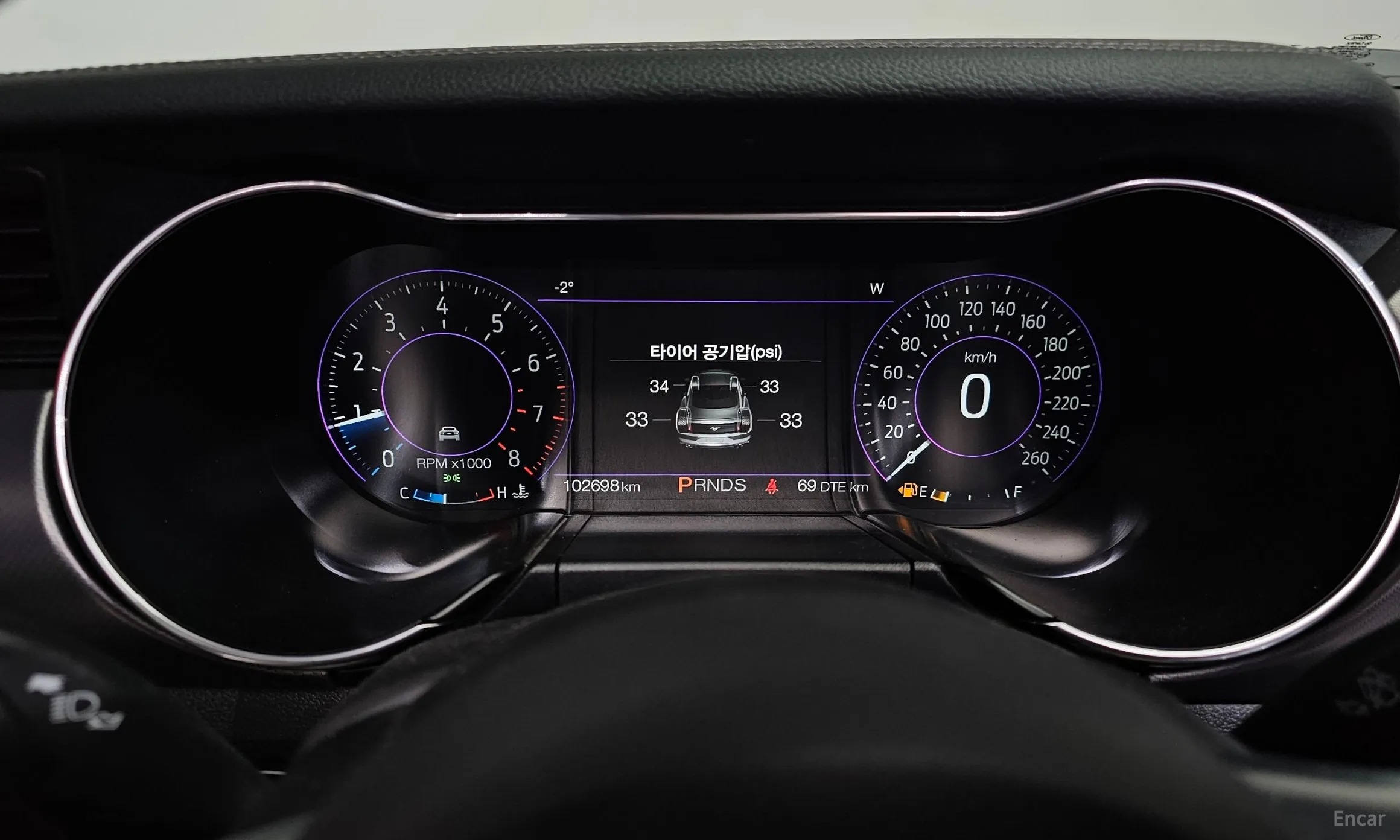 Ford Mustang превью 8