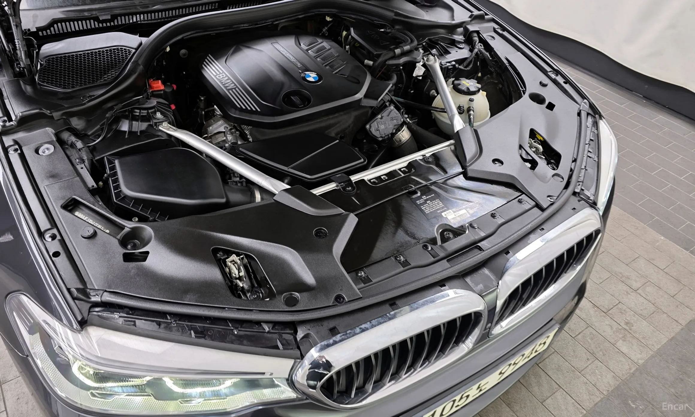 BMW 5 Series (G30) превью 6