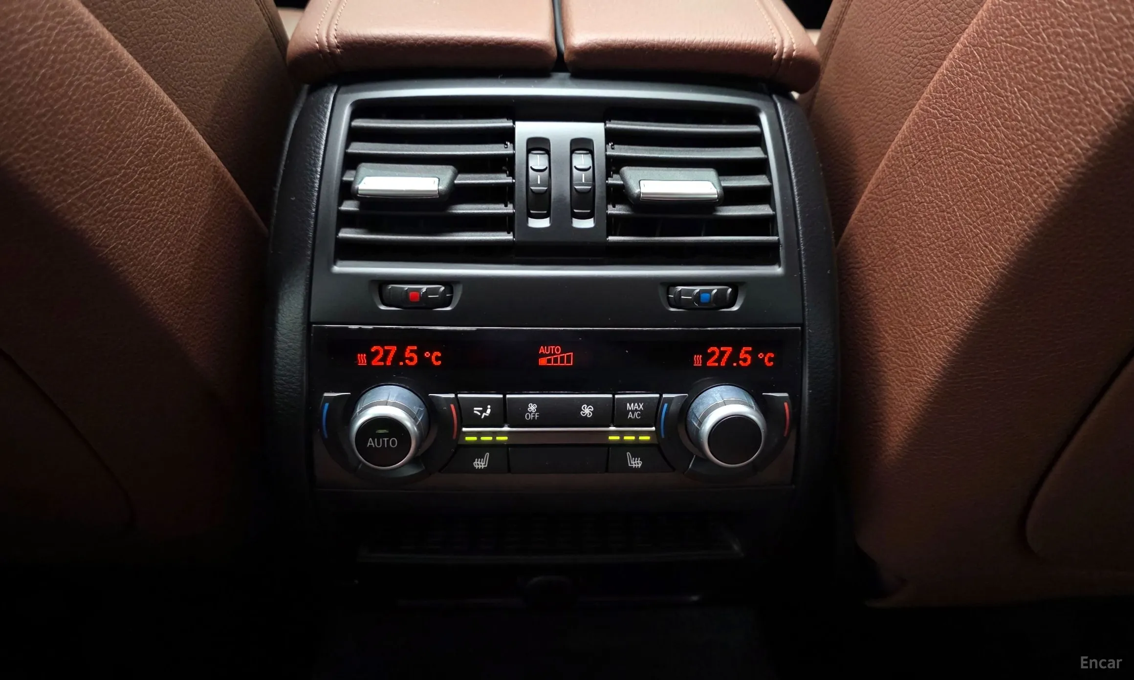 BMW 5 Series (F10) превью 18