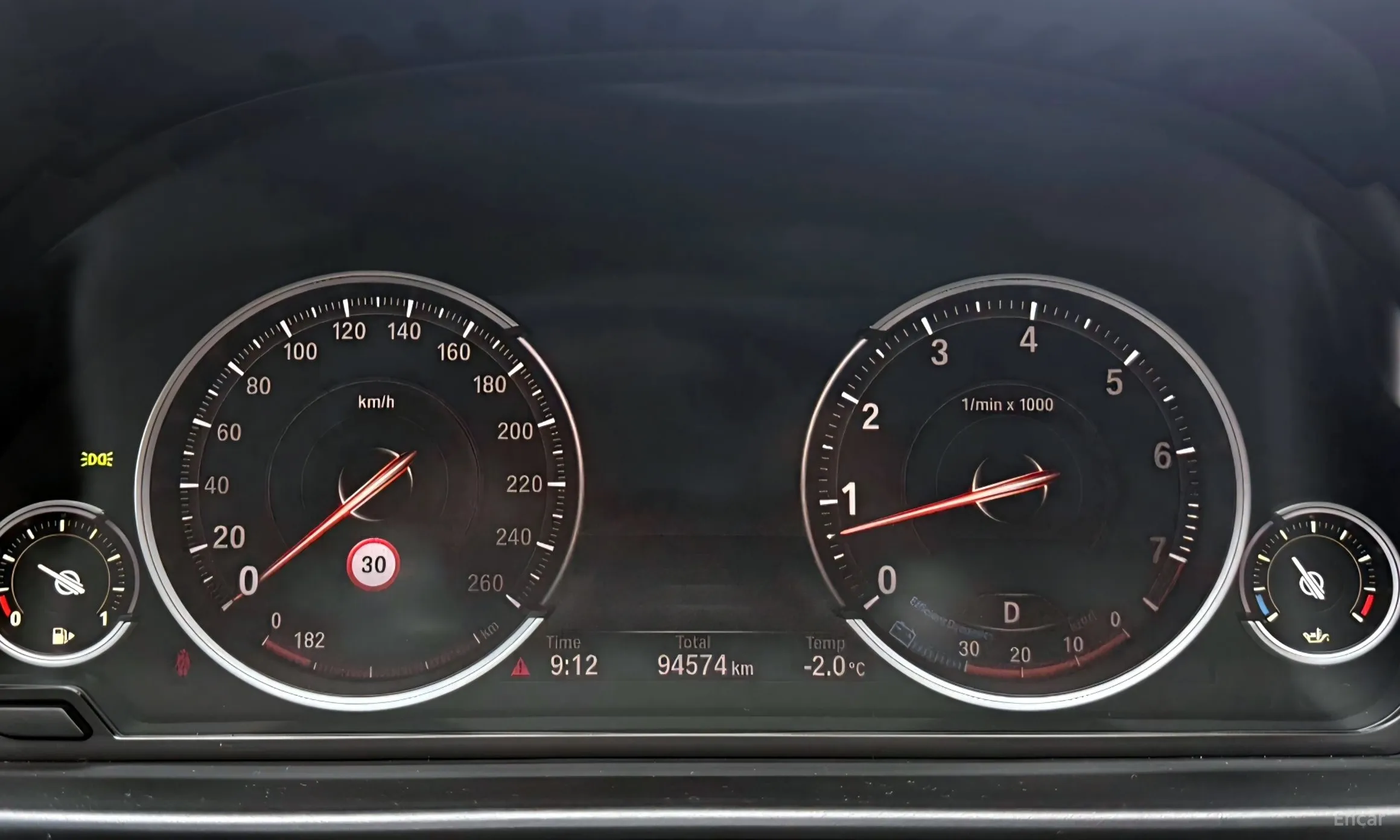 BMW 5 Series (F10) превью 8
