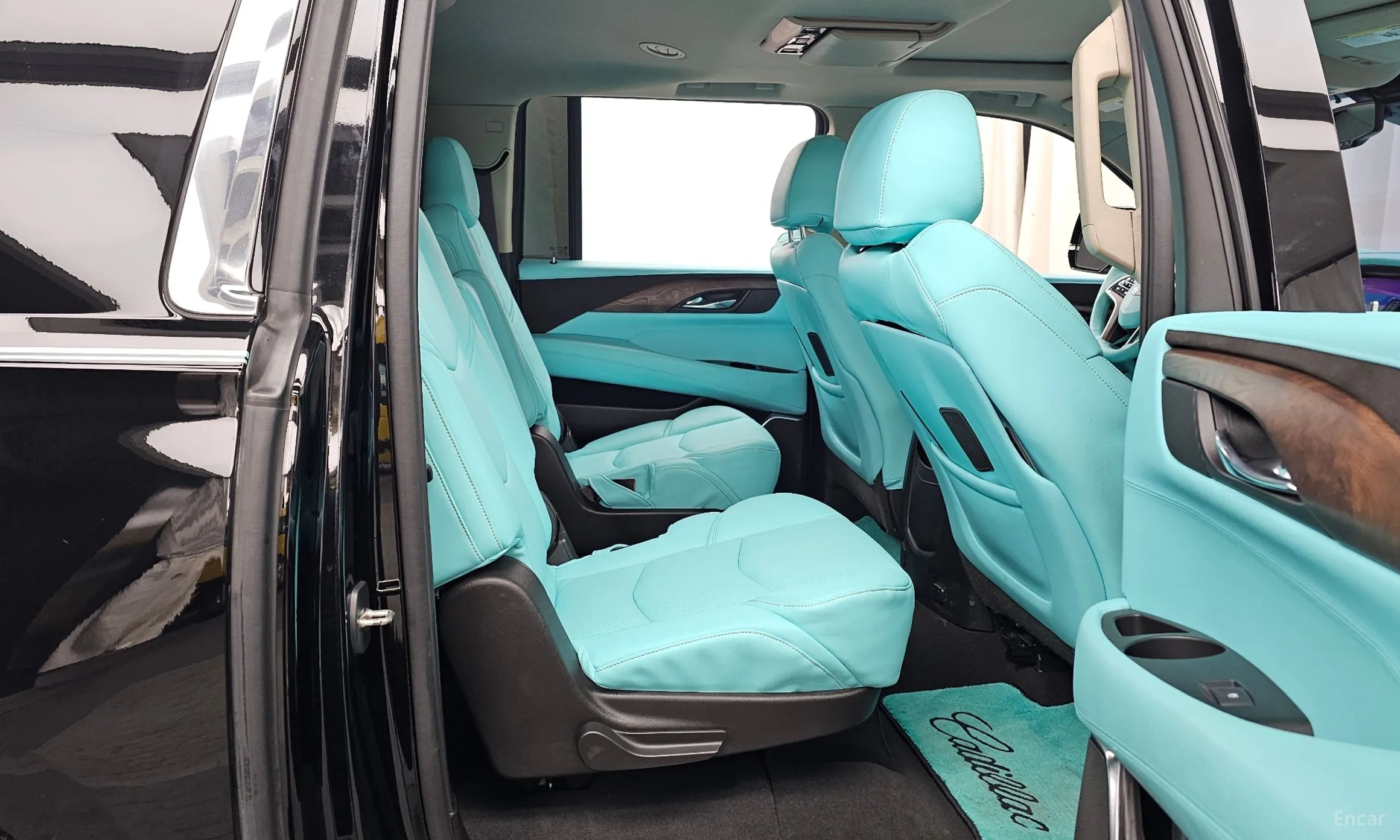 Cadillac Escalade превью 12