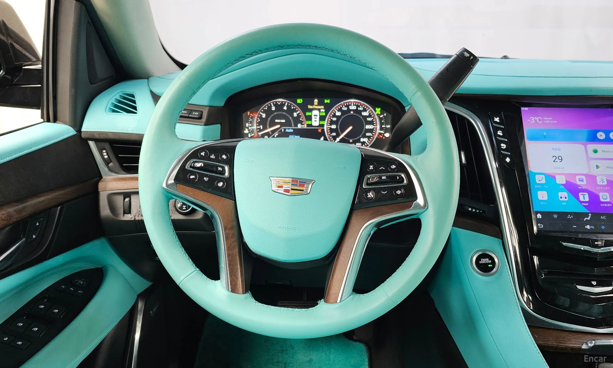 Cadillac Escalade превью 13