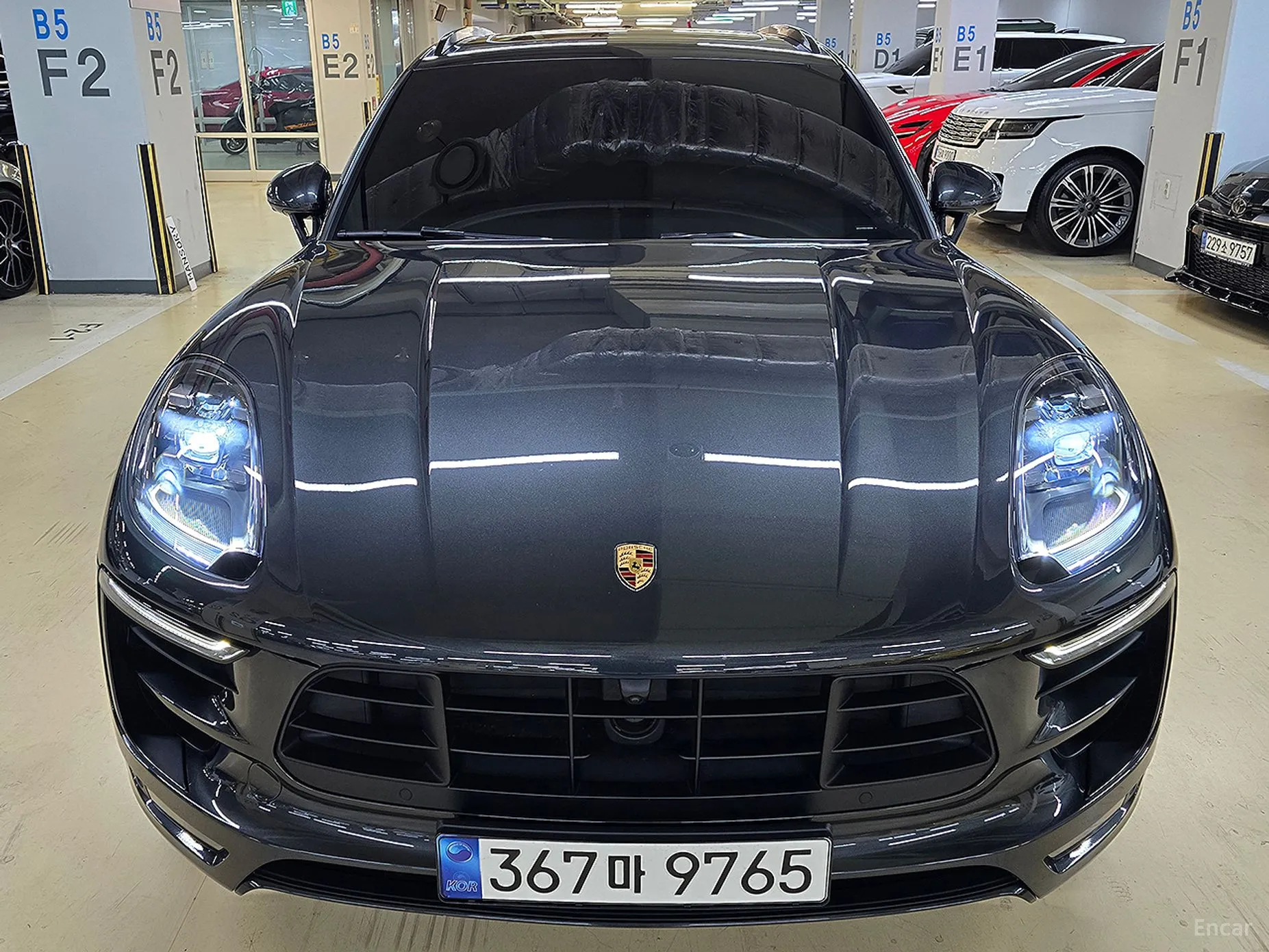 Porsche Macan превью 2