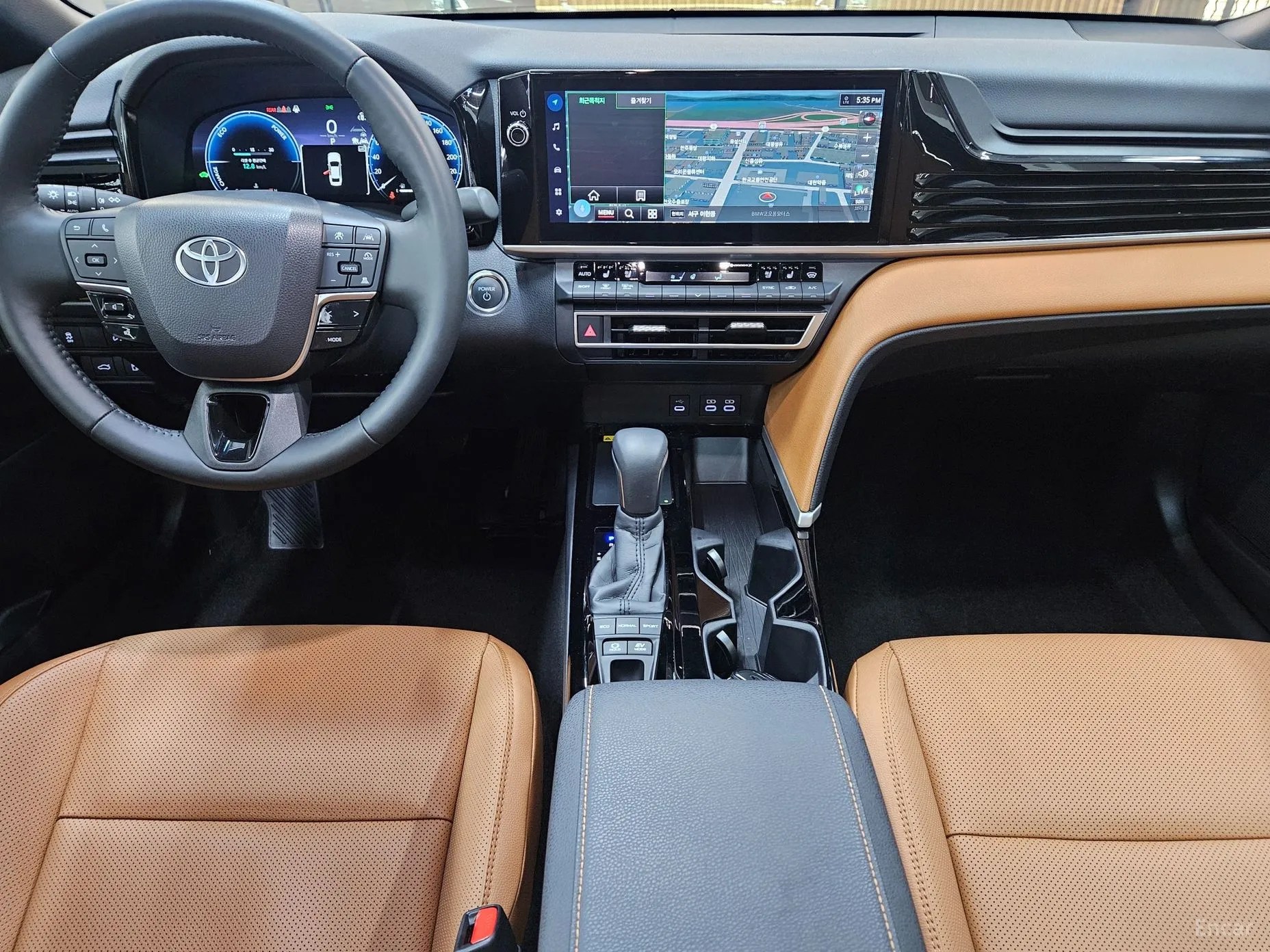 Toyota Camry (XV80) превью 15