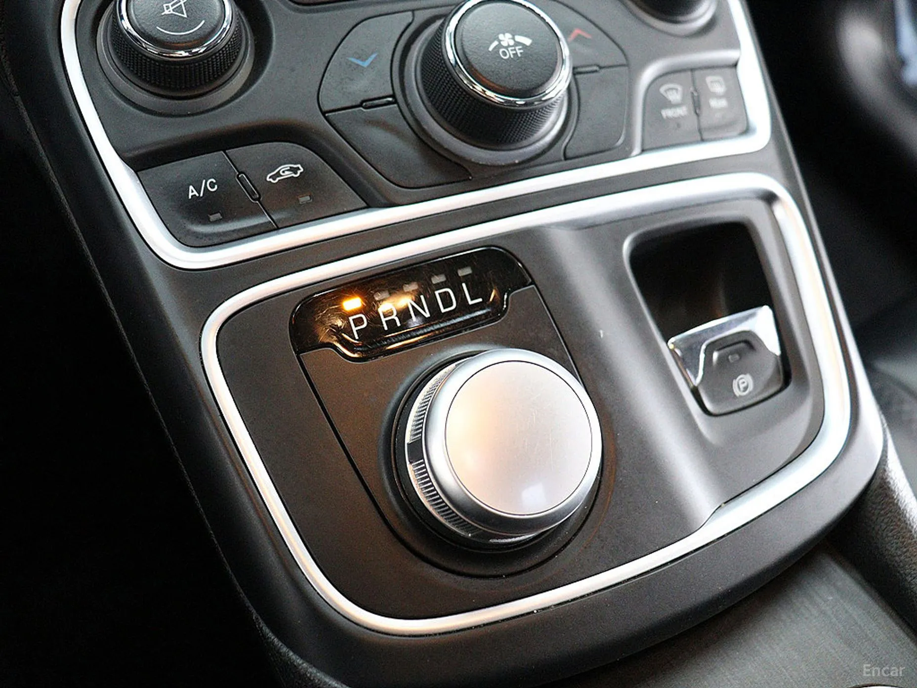 Chrysler 200 Second generation превью 10
