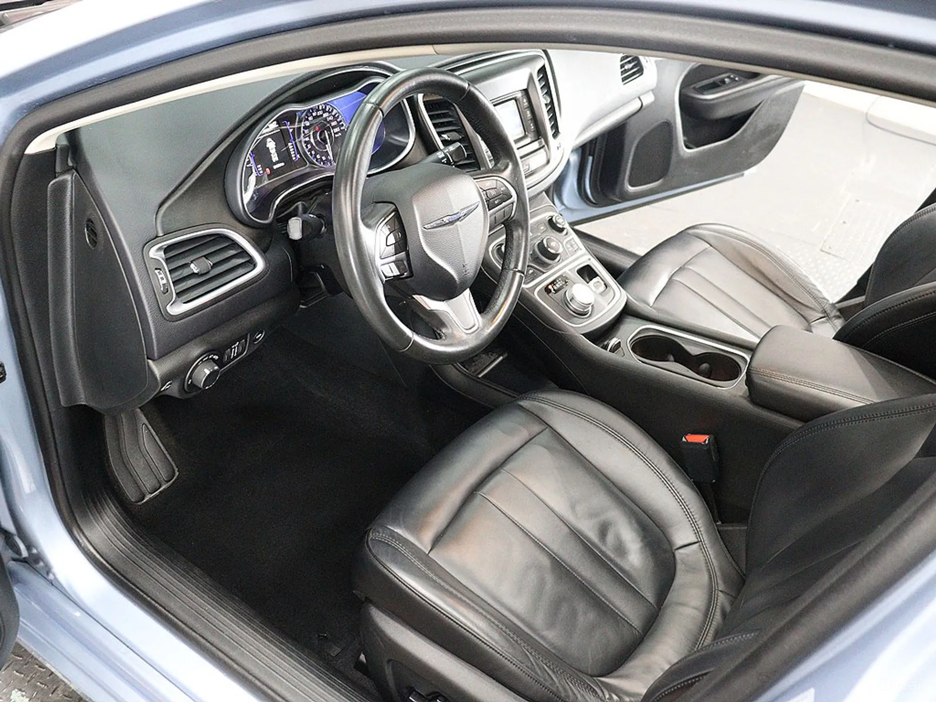 Chrysler 200 Second generation превью 19
