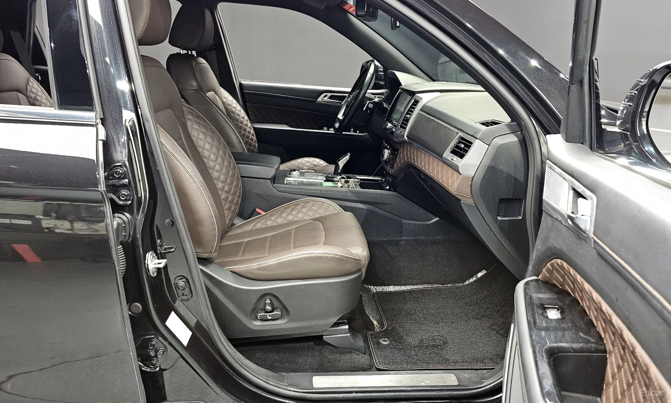 KG Mobility (SsangYong) Rexton превью 11