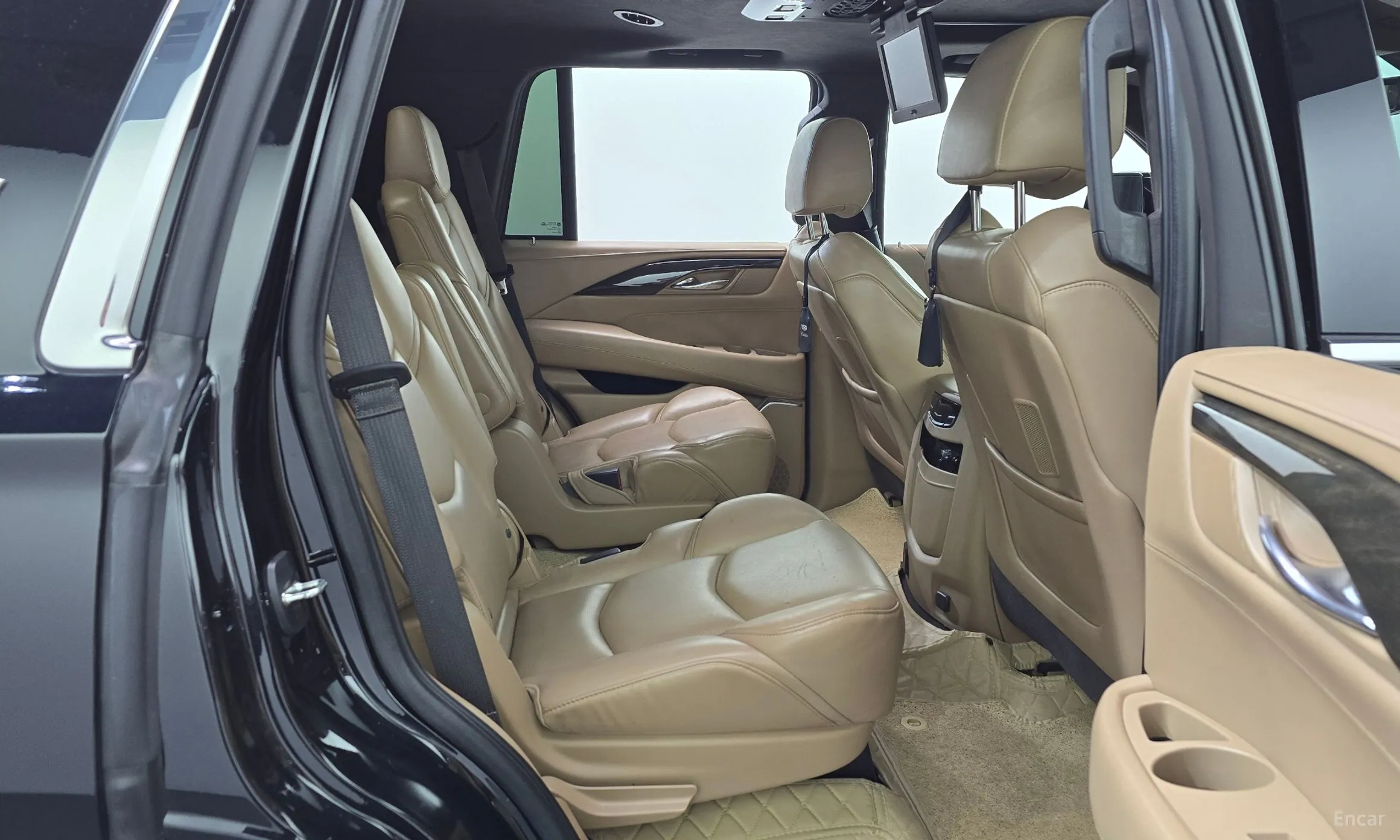 Cadillac Escalade превью 12