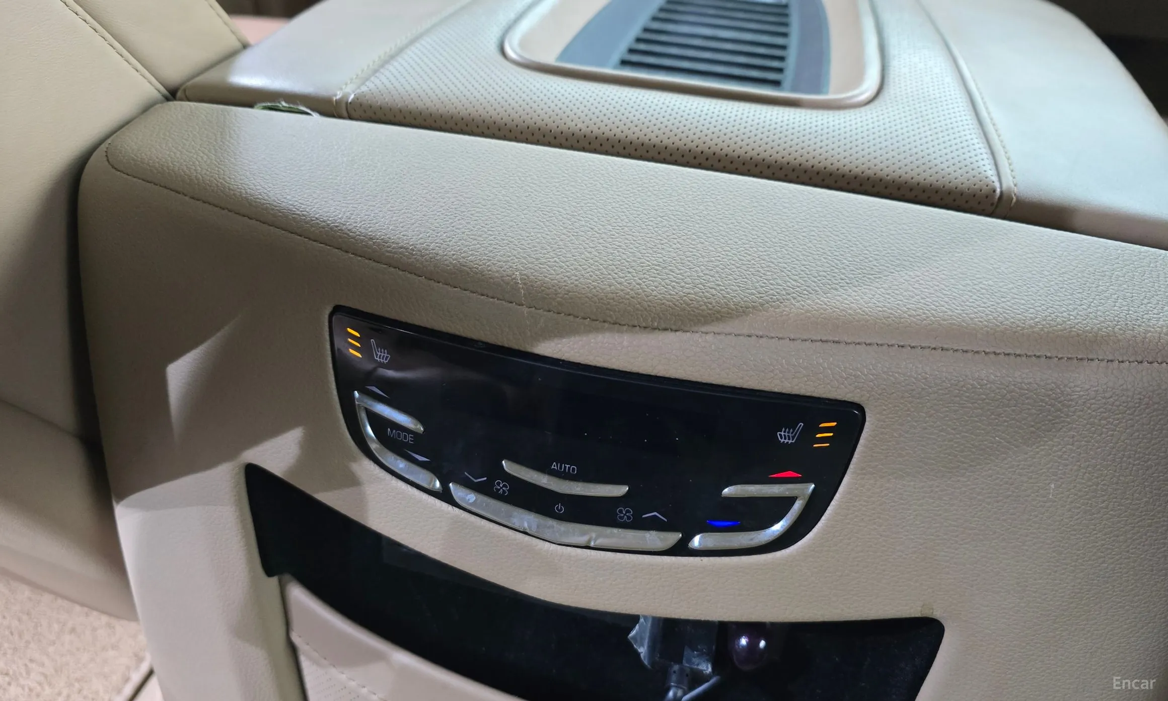 Cadillac Escalade превью 18