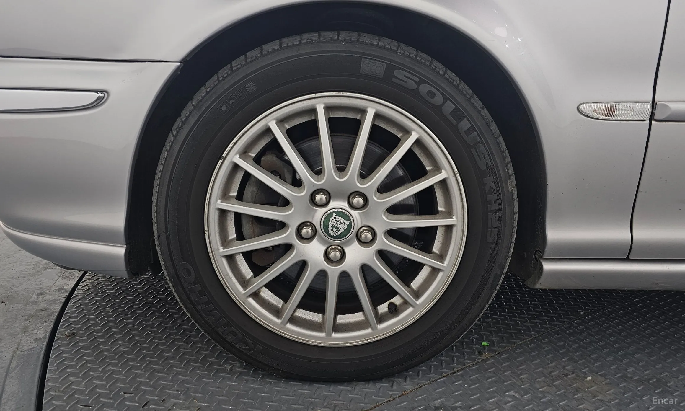 Jaguar X-type превью 5