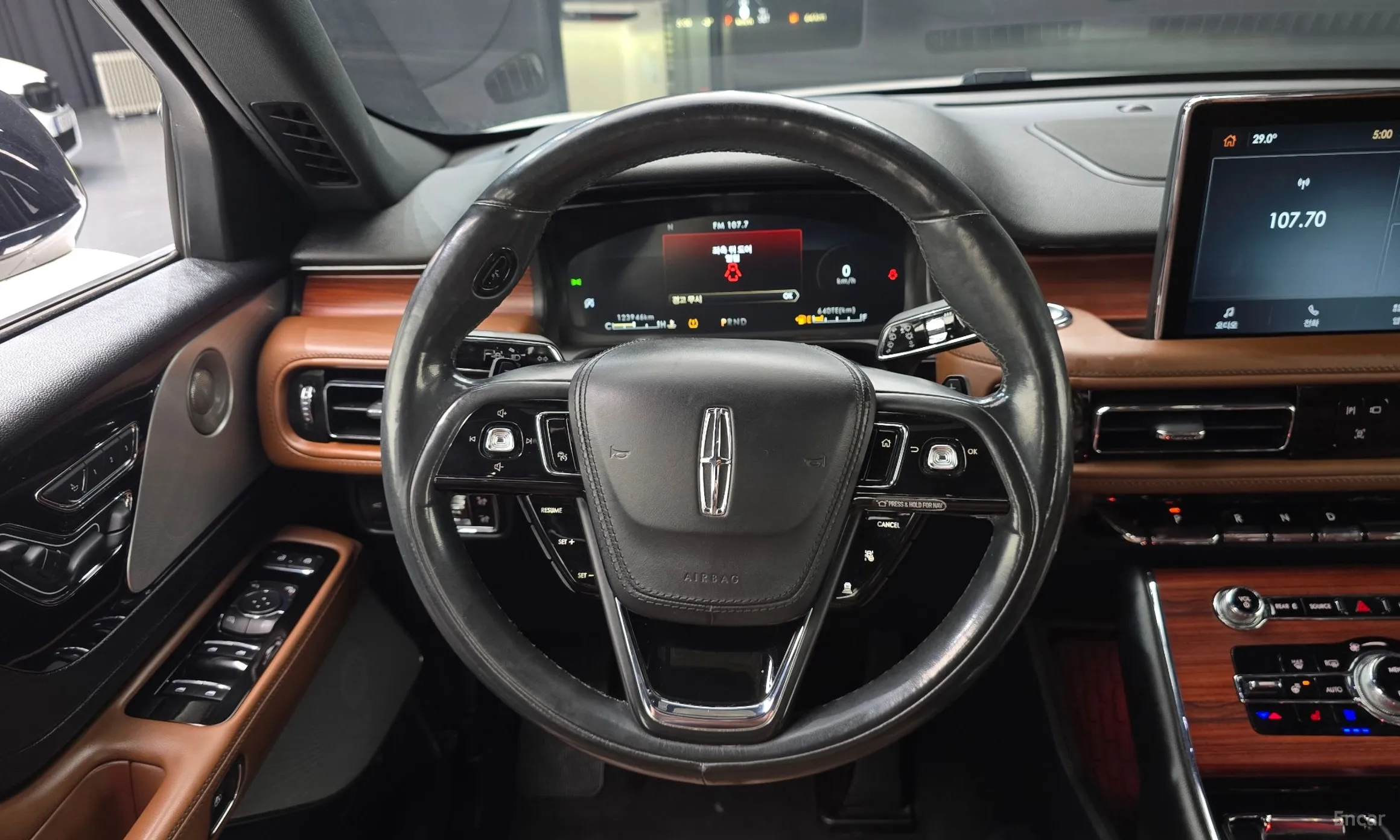 Lincoln Aviator 2nd Generation превью 13