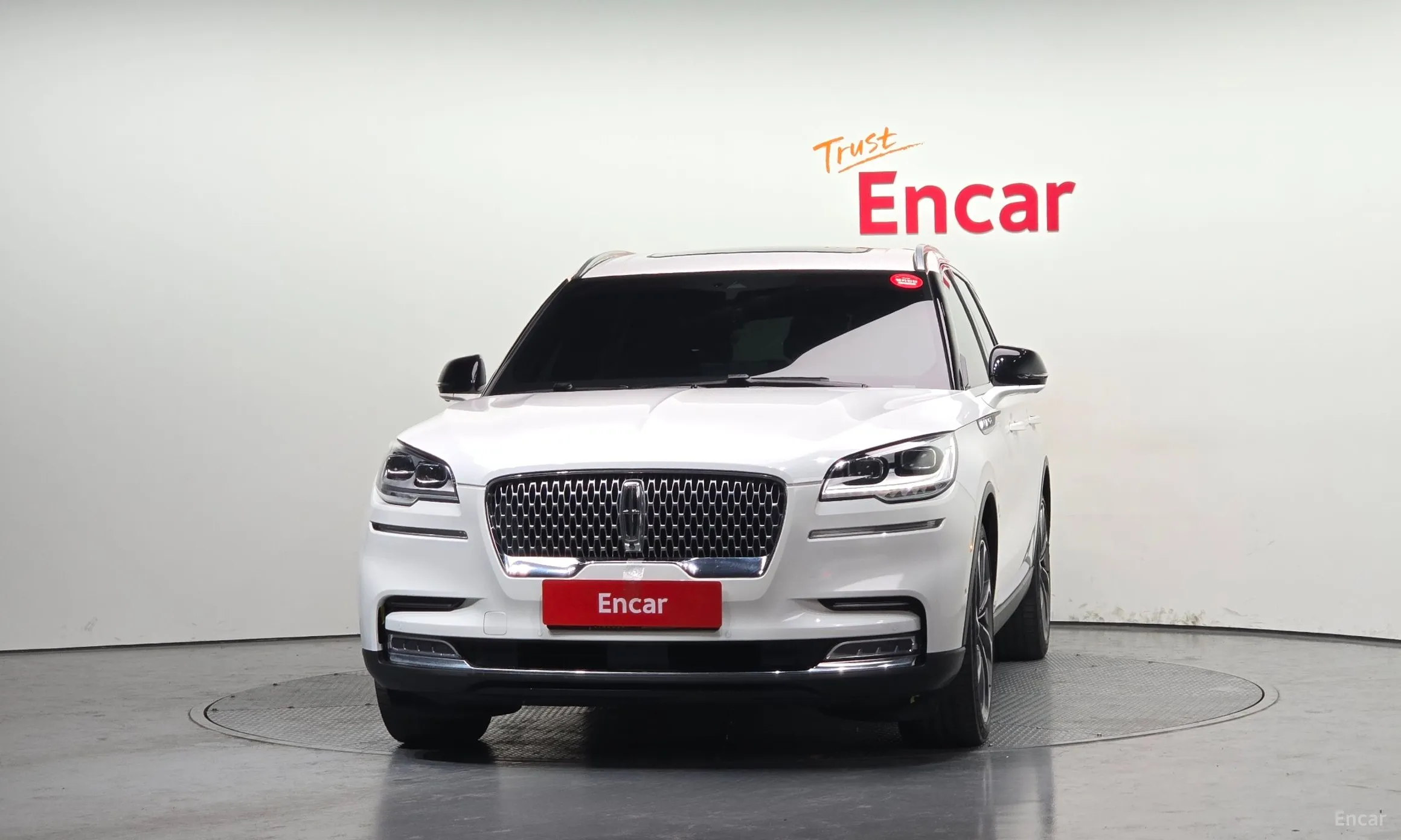 Lincoln Aviator 2nd Generation превью 3