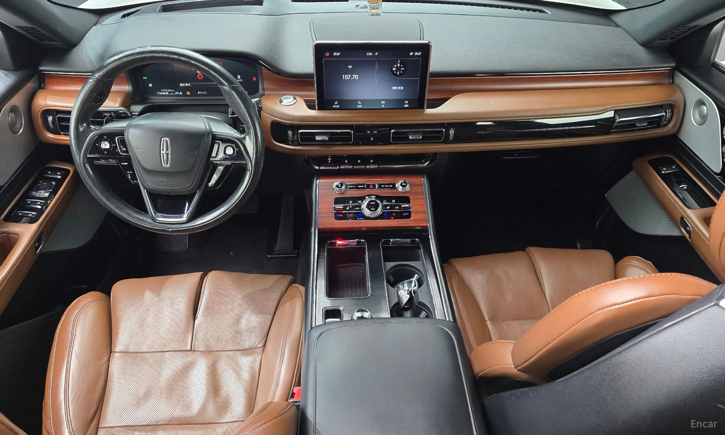 Lincoln Aviator 2nd Generation превью 7