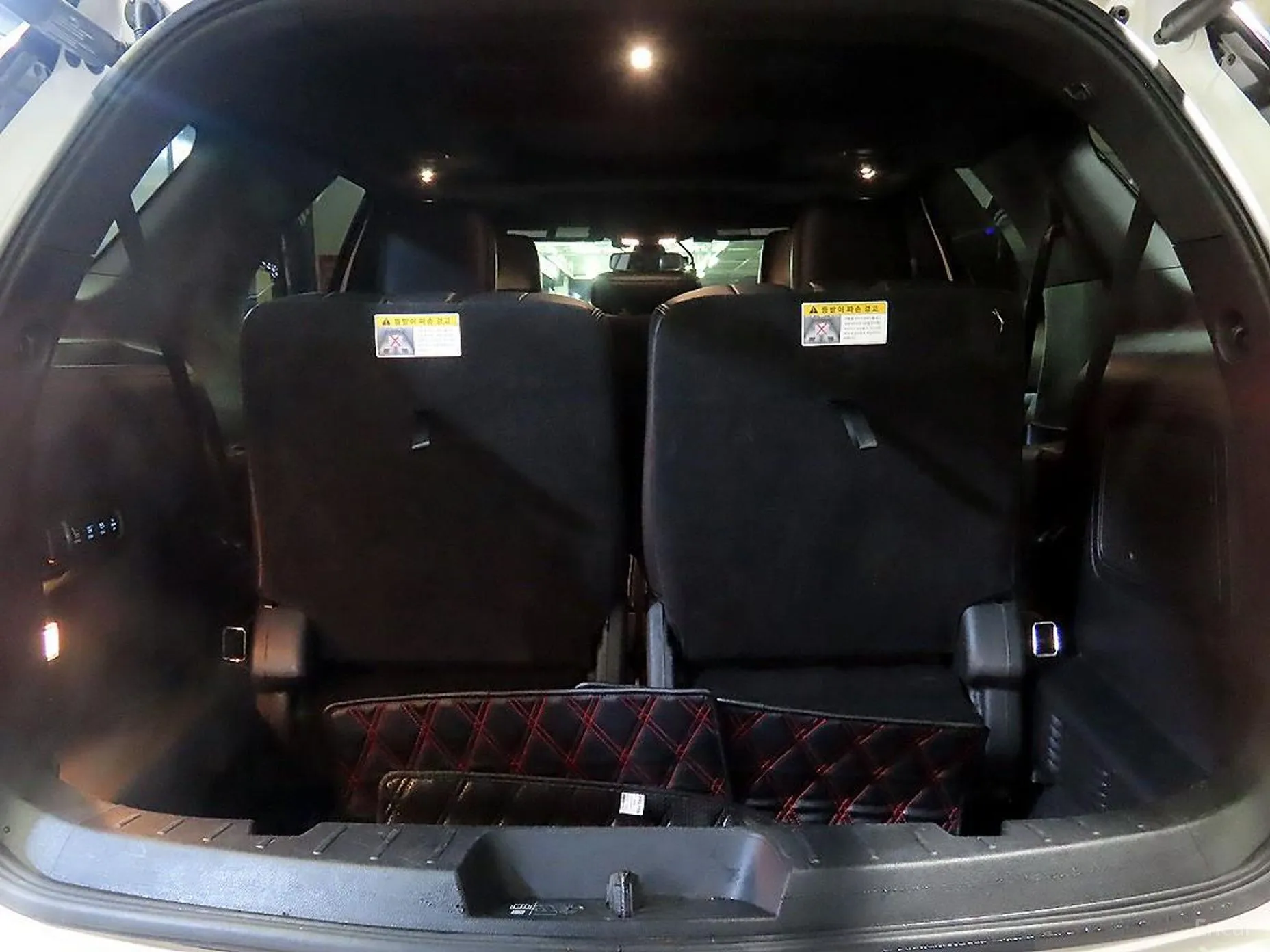Ford Explorer превью 17