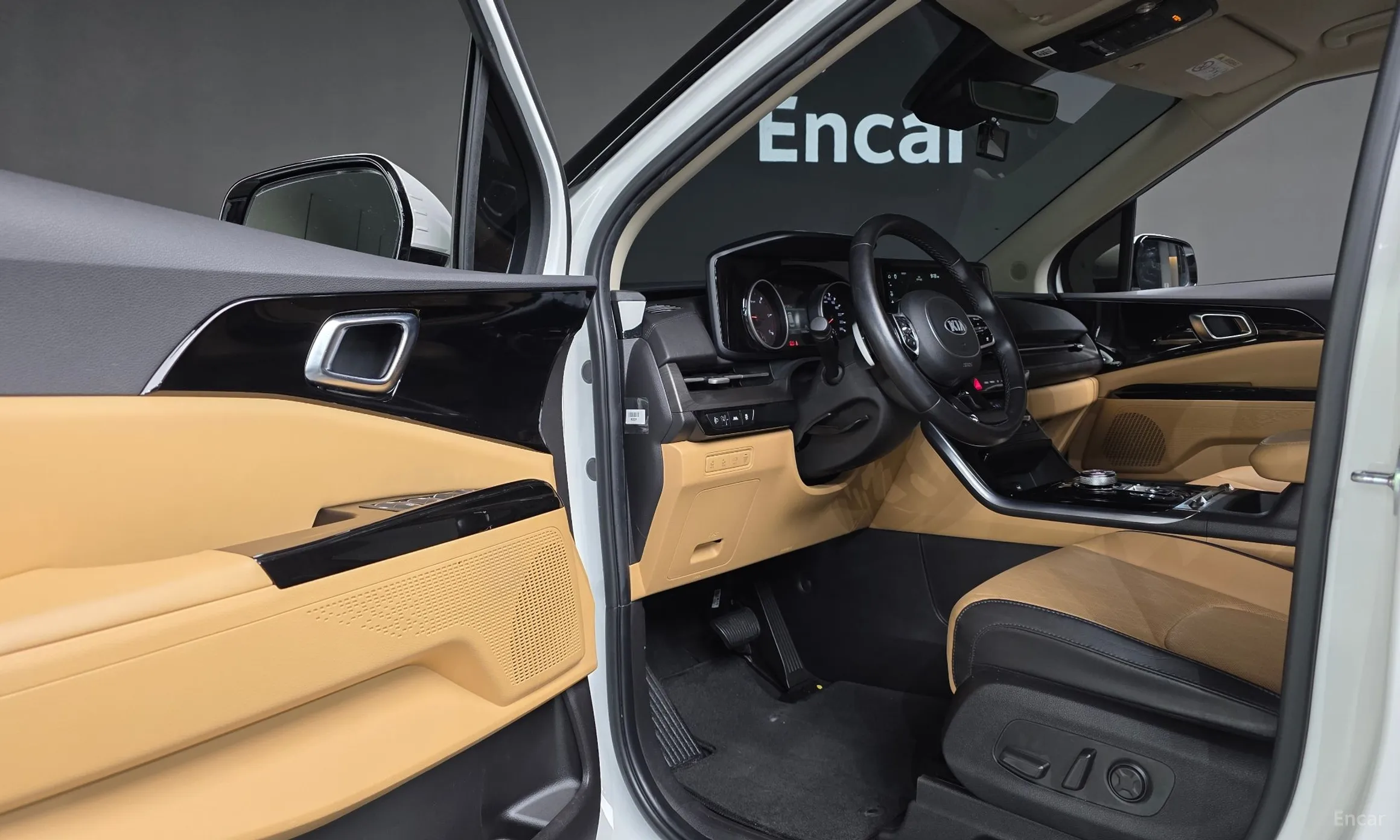 Kia Carnival Gen 4 превью 11