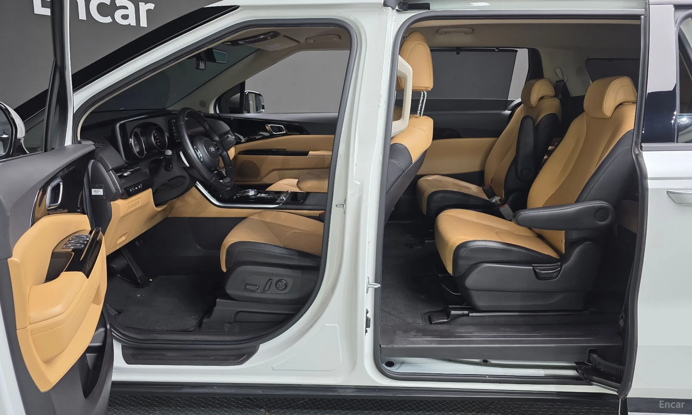 Kia Carnival Gen 4 превью 17
