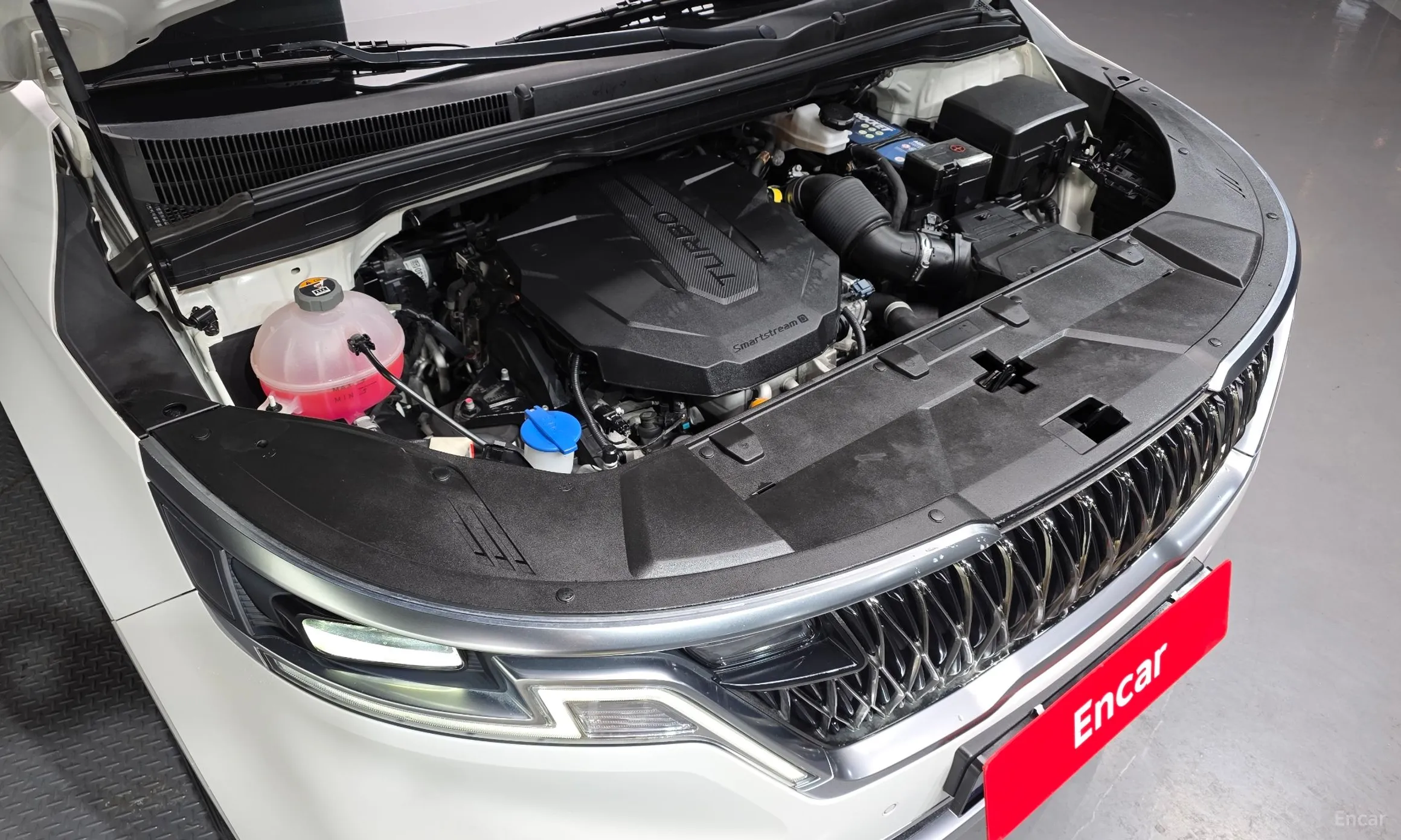 Kia Carnival Gen 4 превью 6