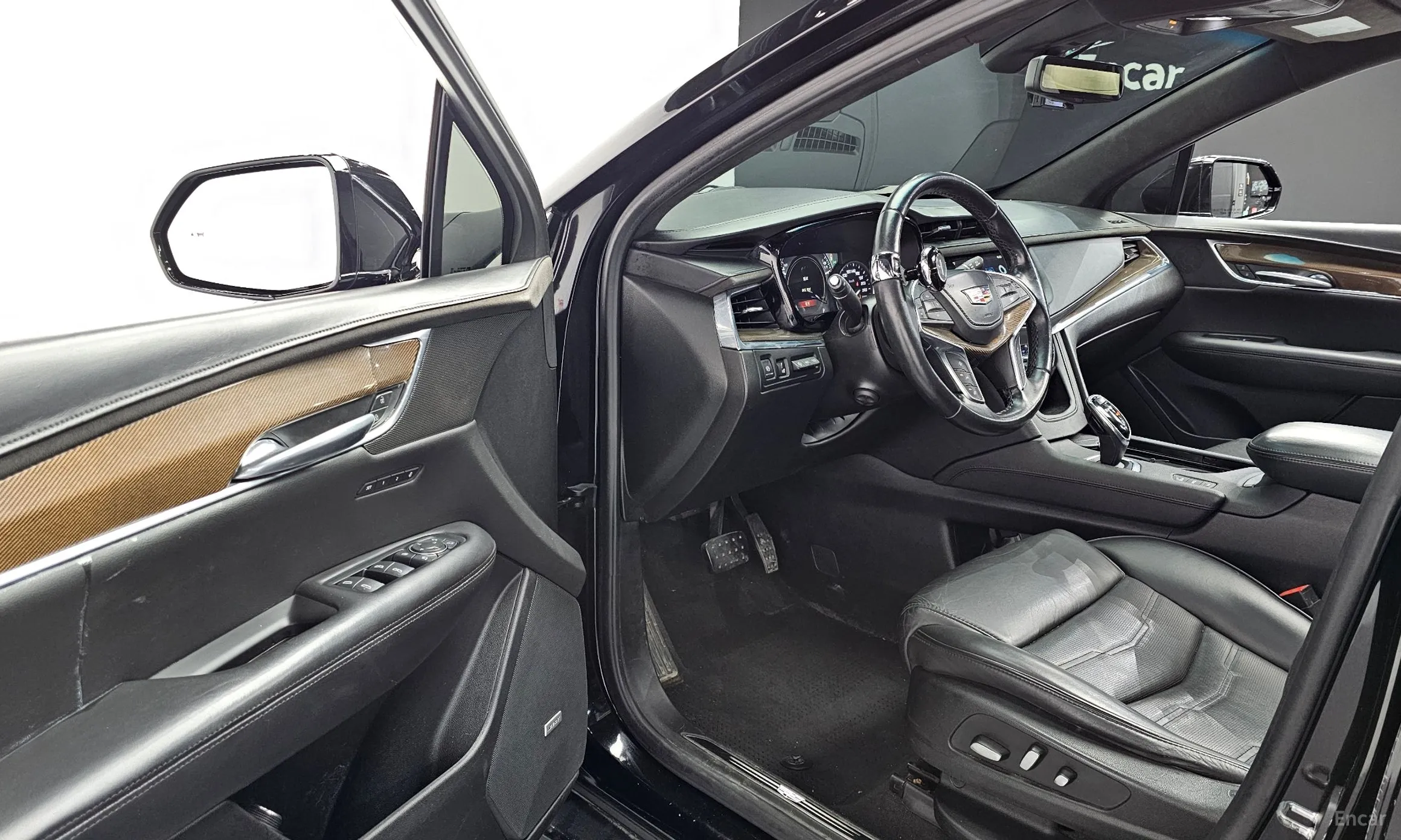 Cadillac XT5 превью 11