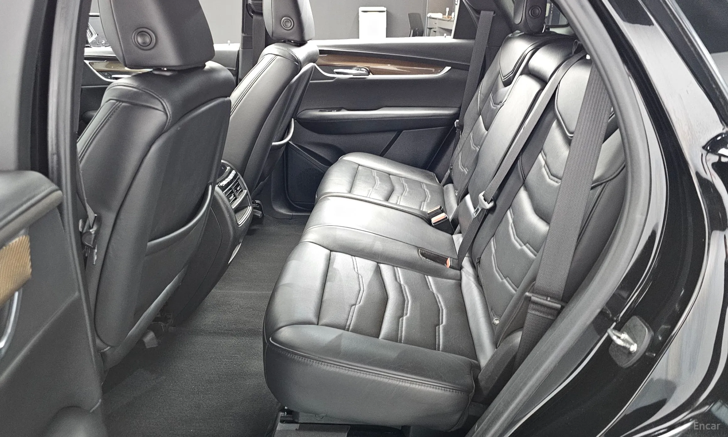 Cadillac XT5 превью 12