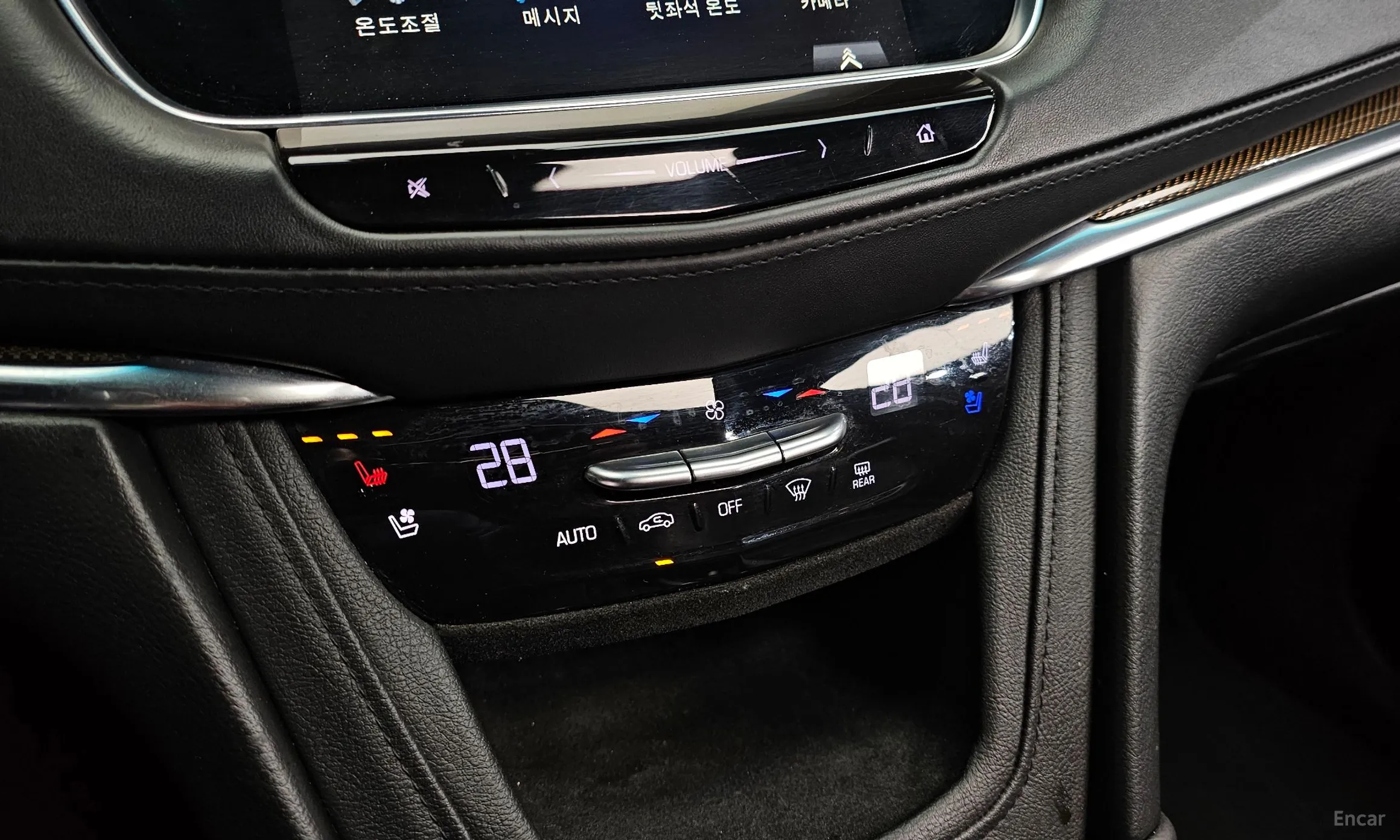 Cadillac XT5 превью 18