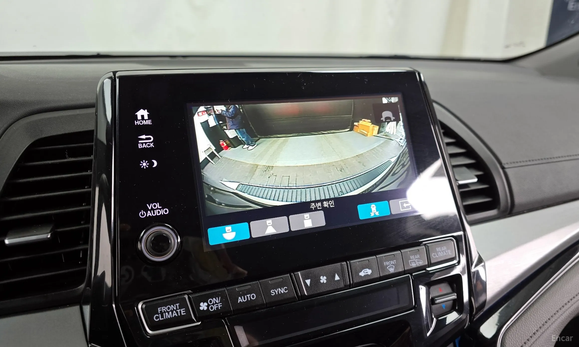 Honda Odyssey превью 15