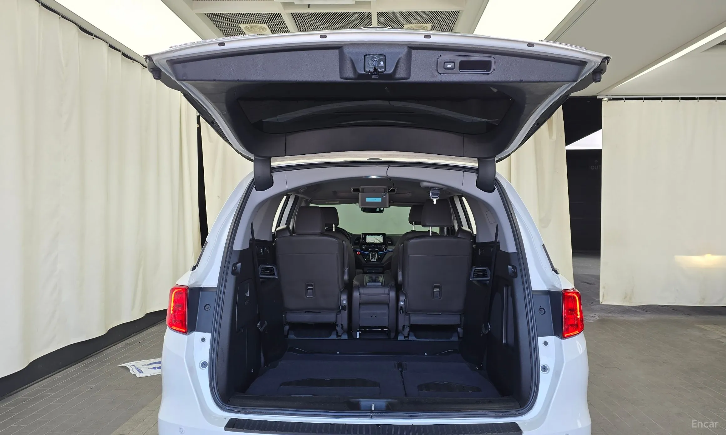 Honda Odyssey превью 20