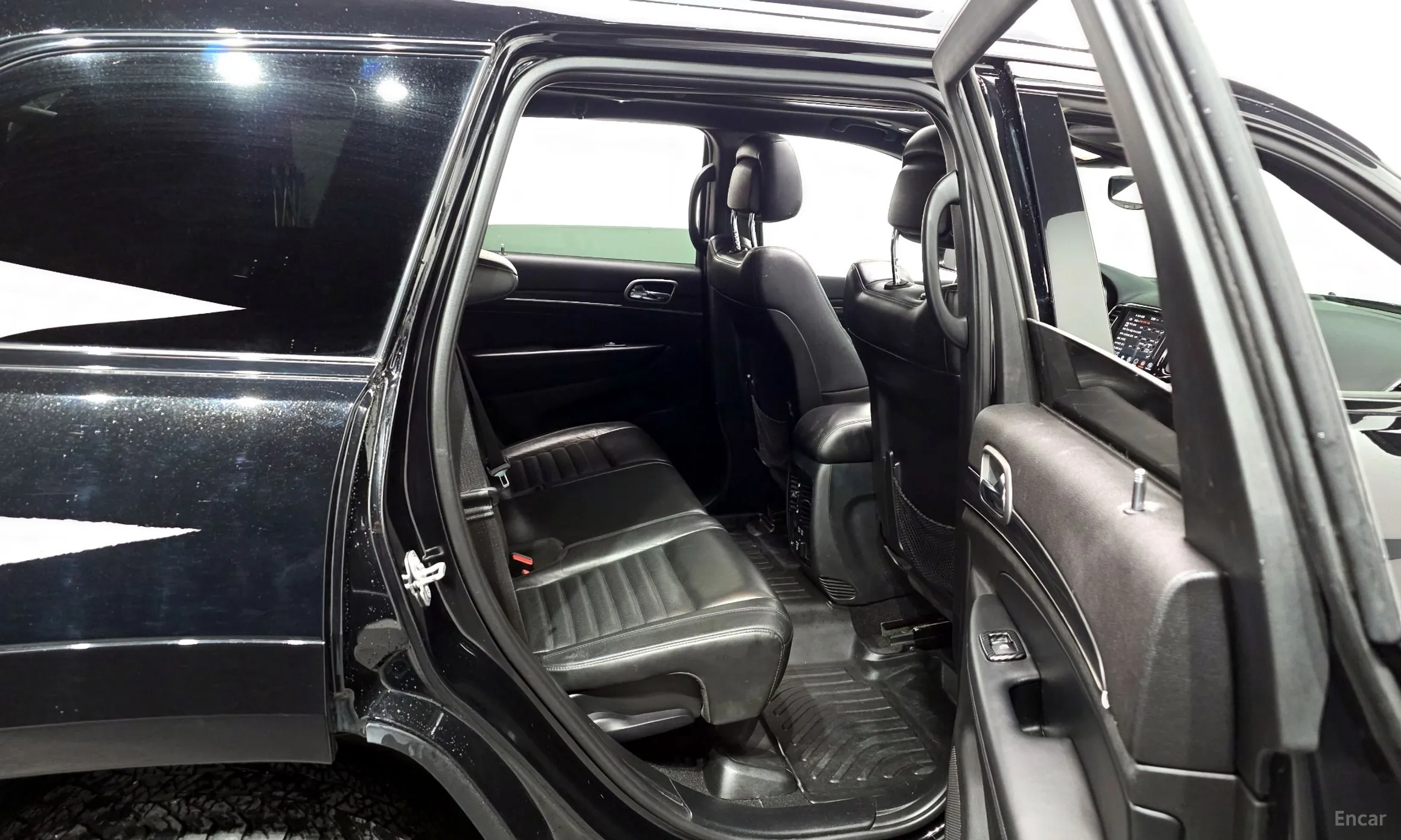 Jeep Grand Cherokee превью 12
