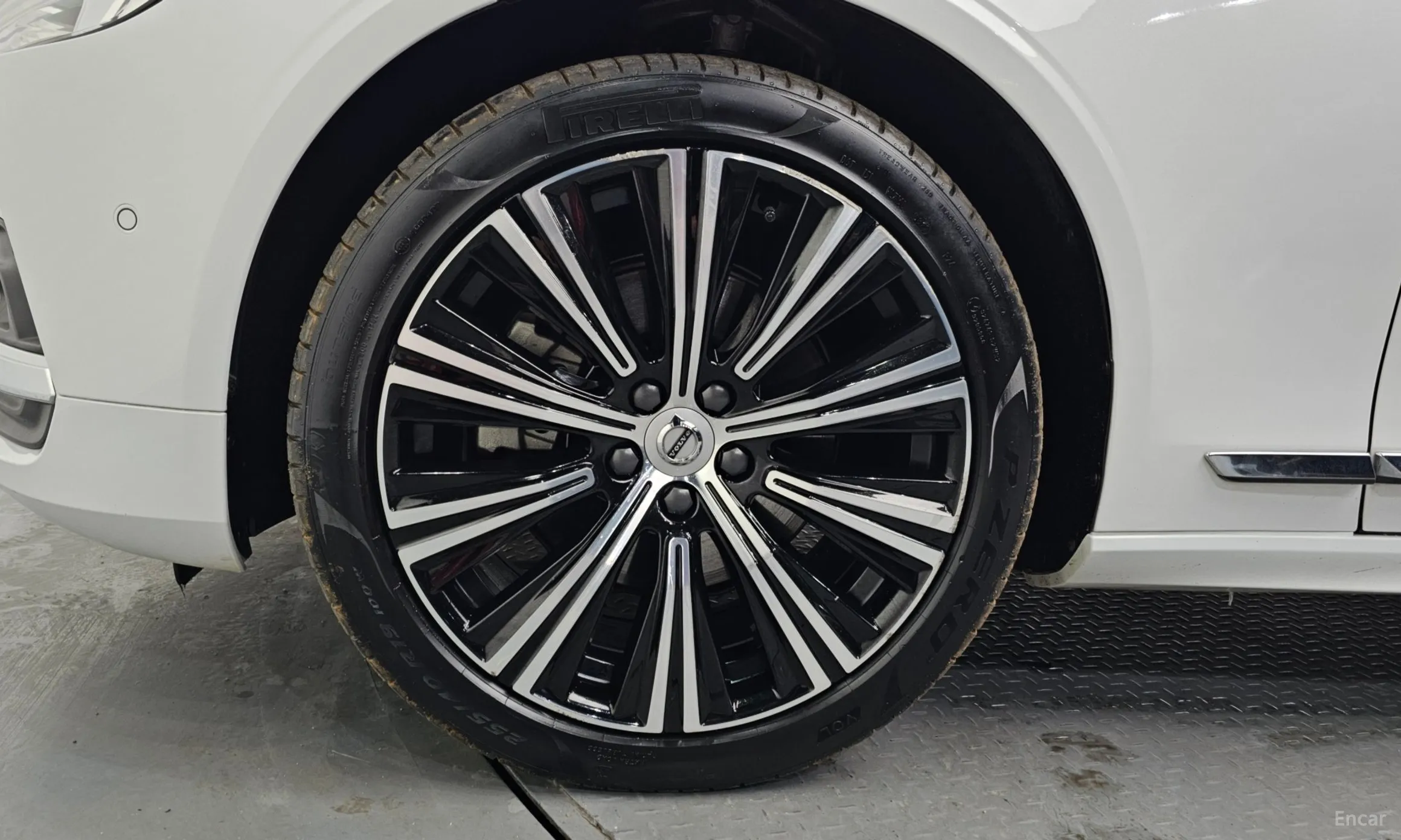 Volvo S90 превью 5