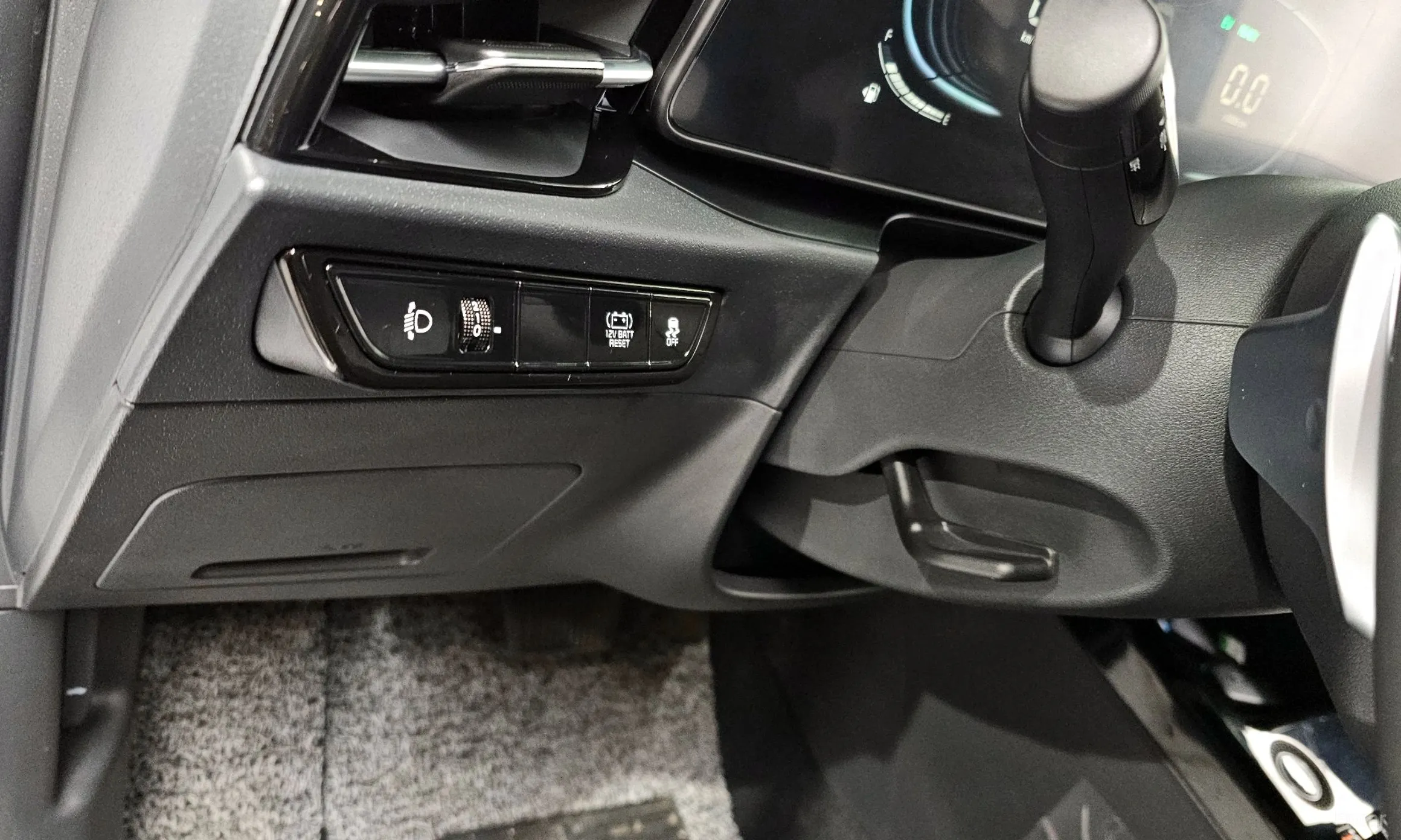 Kia Niro превью 17