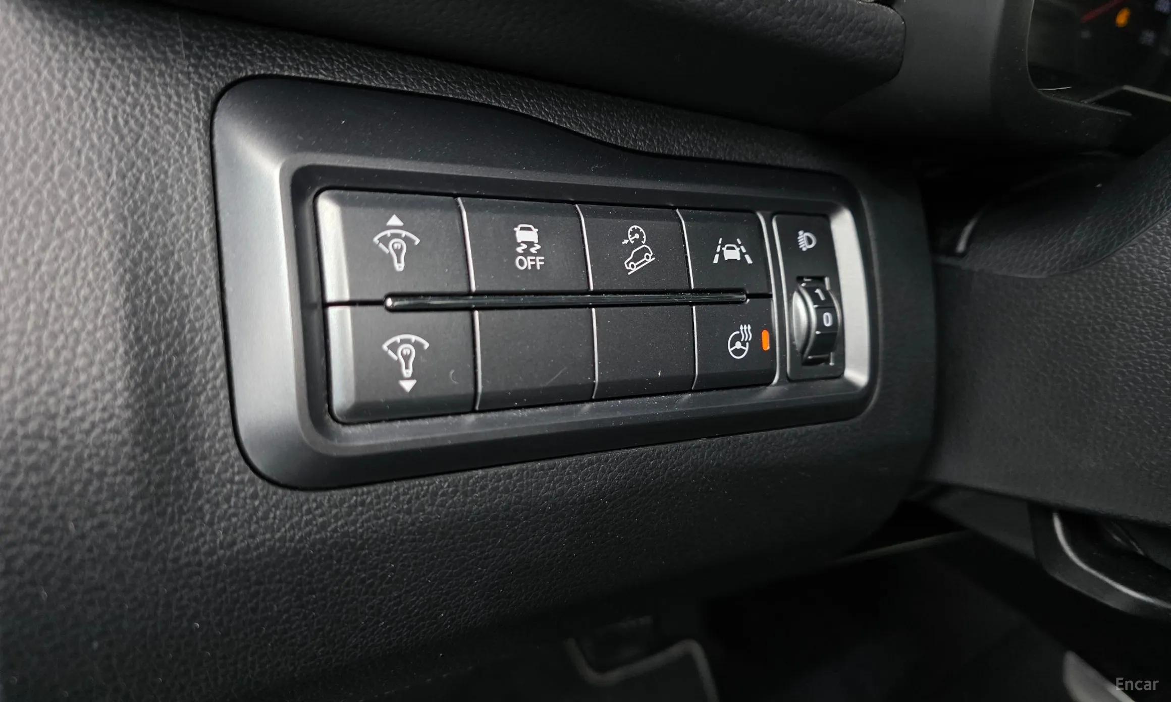KG Mobility (SsangYong) Berry New Tivoli превью 12