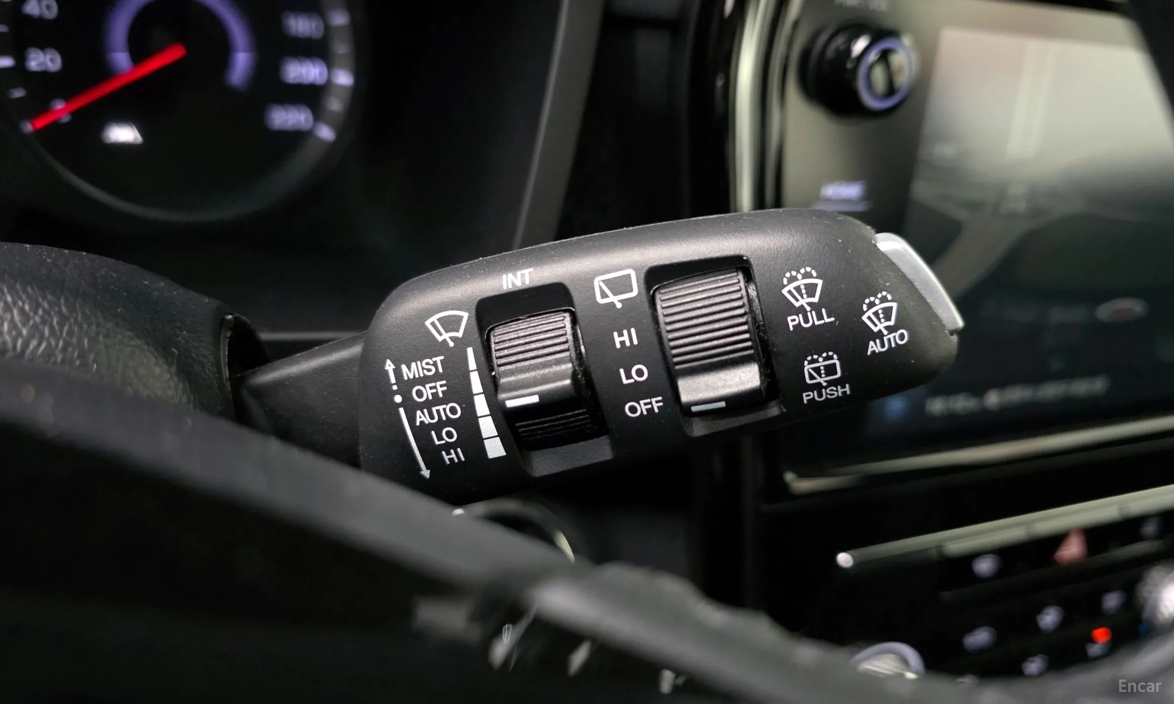KG Mobility (SsangYong) Berry New Tivoli превью 14