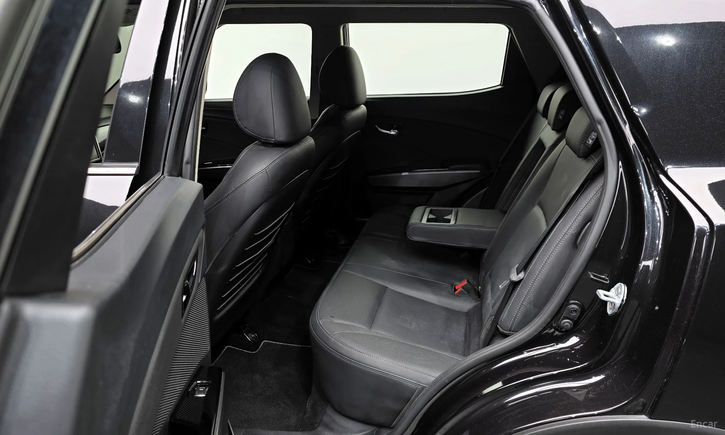 KG Mobility (SsangYong) Berry New Tivoli превью 20