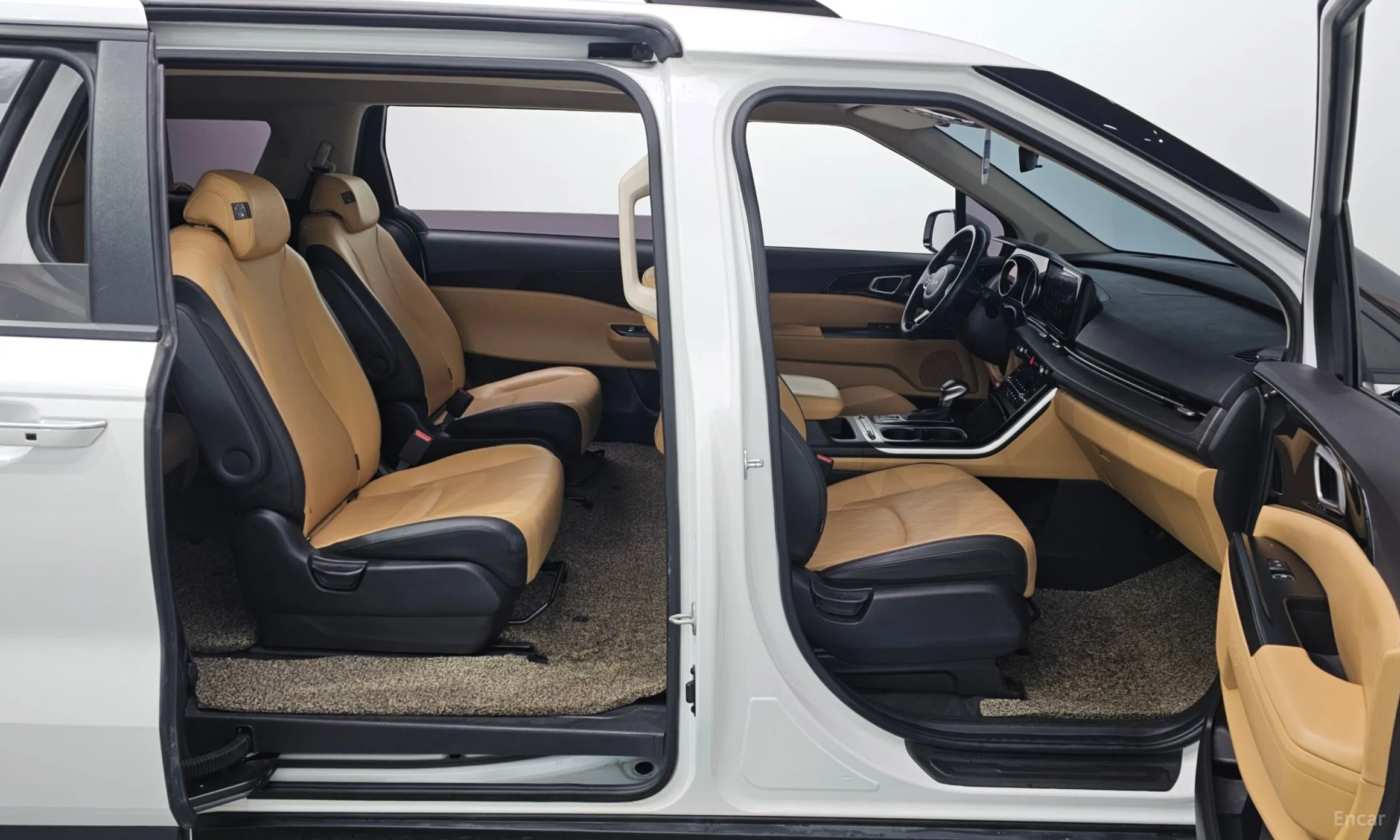 Kia Carnival Gen 4 превью 11