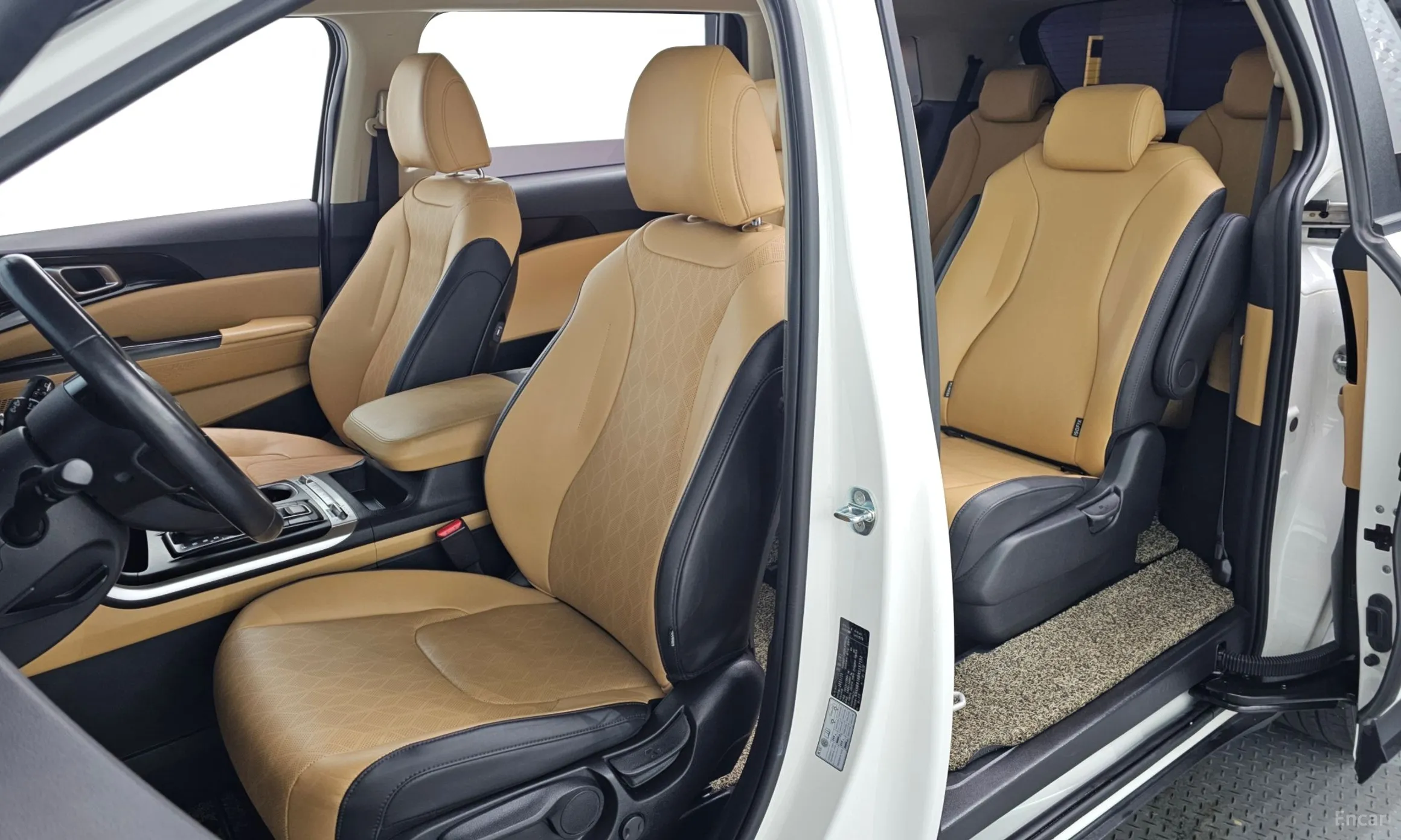 Kia Carnival Gen 4 превью 12