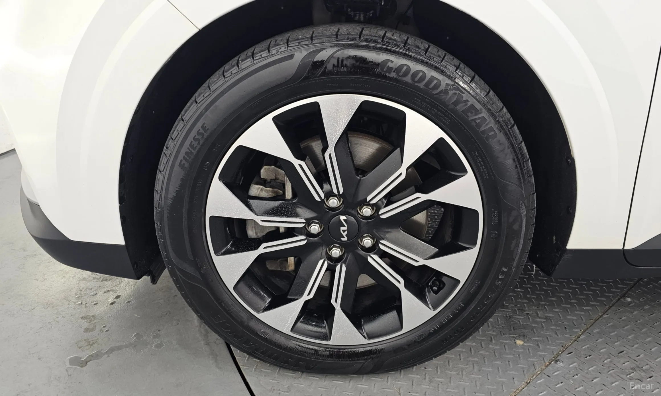 Kia Carnival Gen 4 превью 5