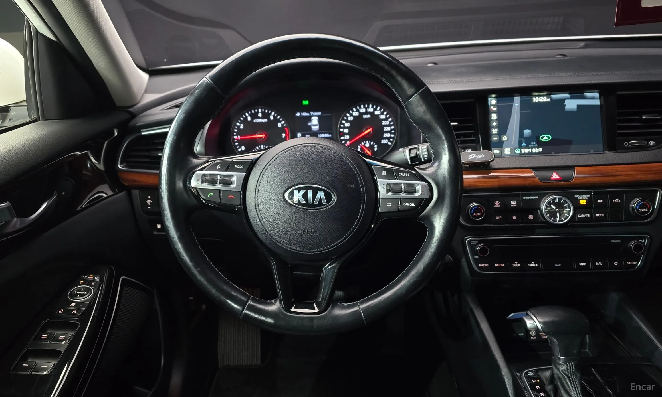 Kia K7 превью 13
