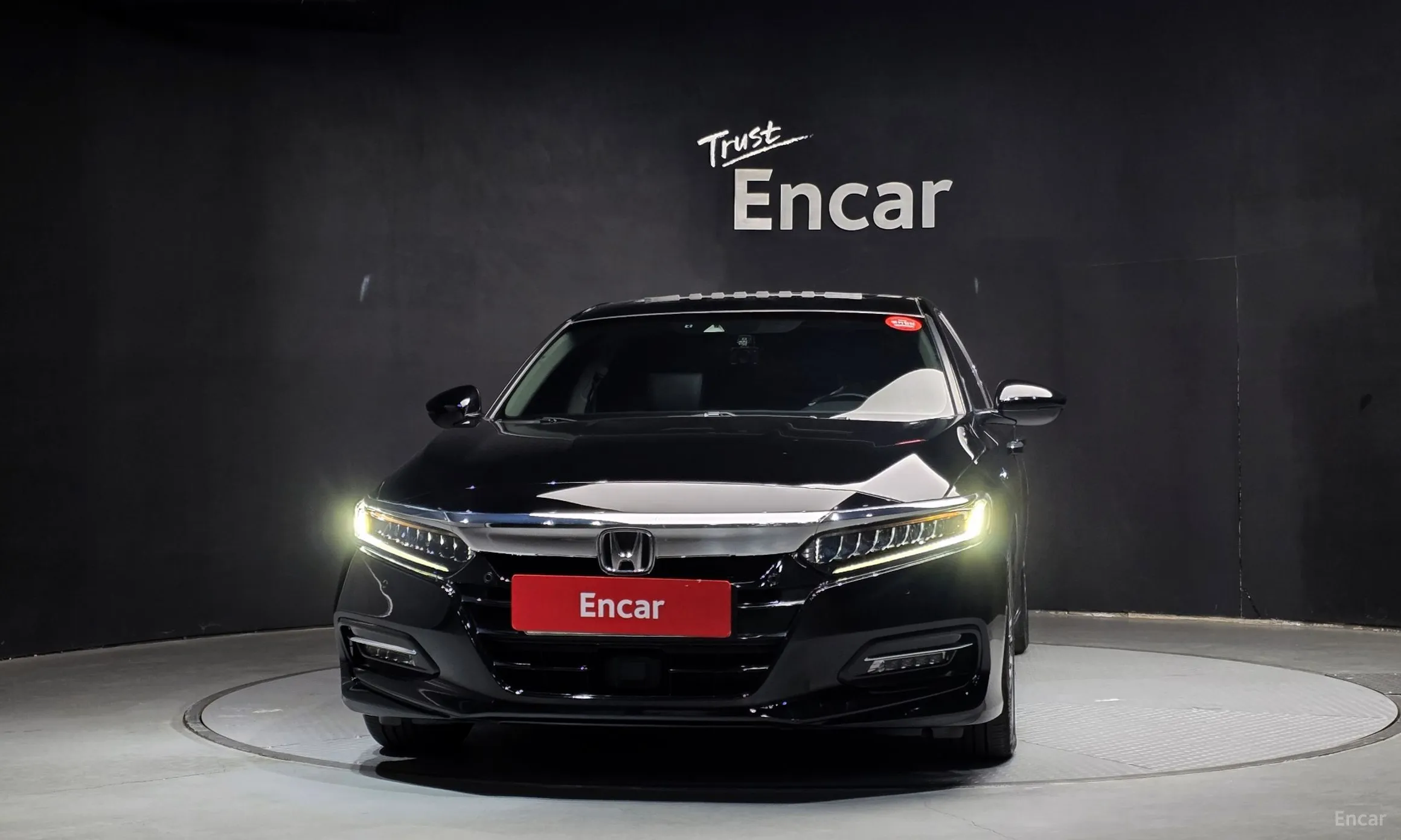 Honda Accord 10th Generation превью 3