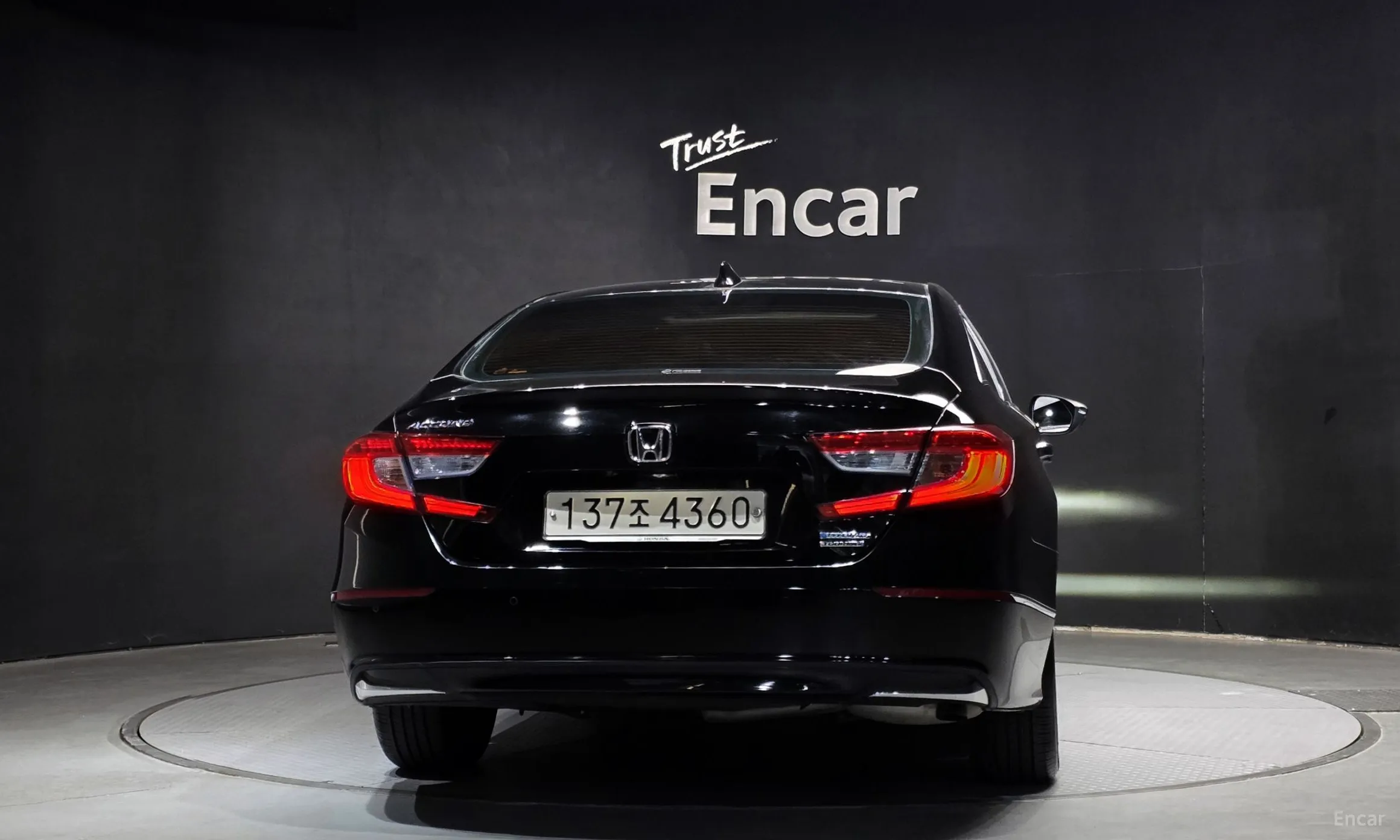 Honda Accord 10th Generation превью 4