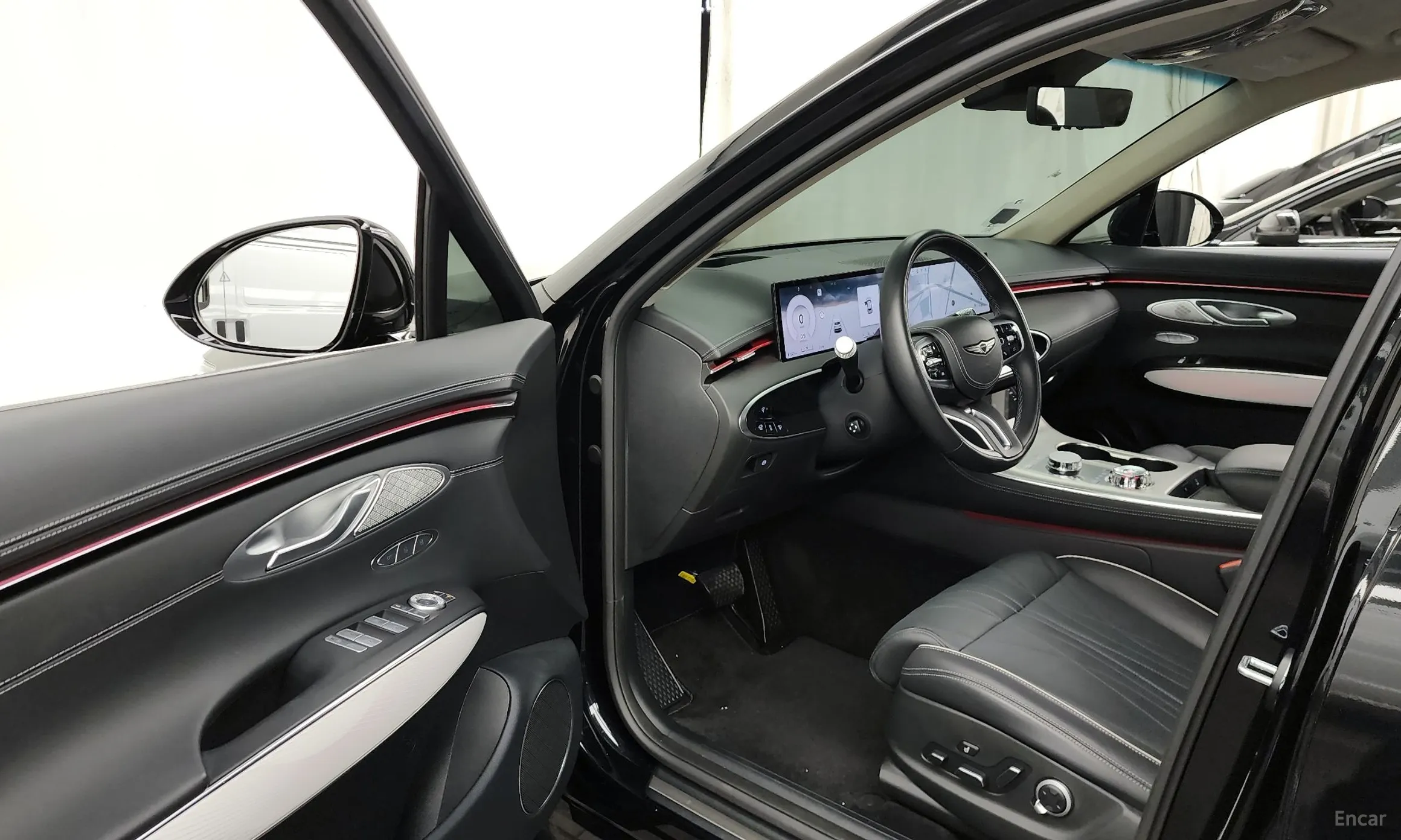 Genesis GV70 превью 10