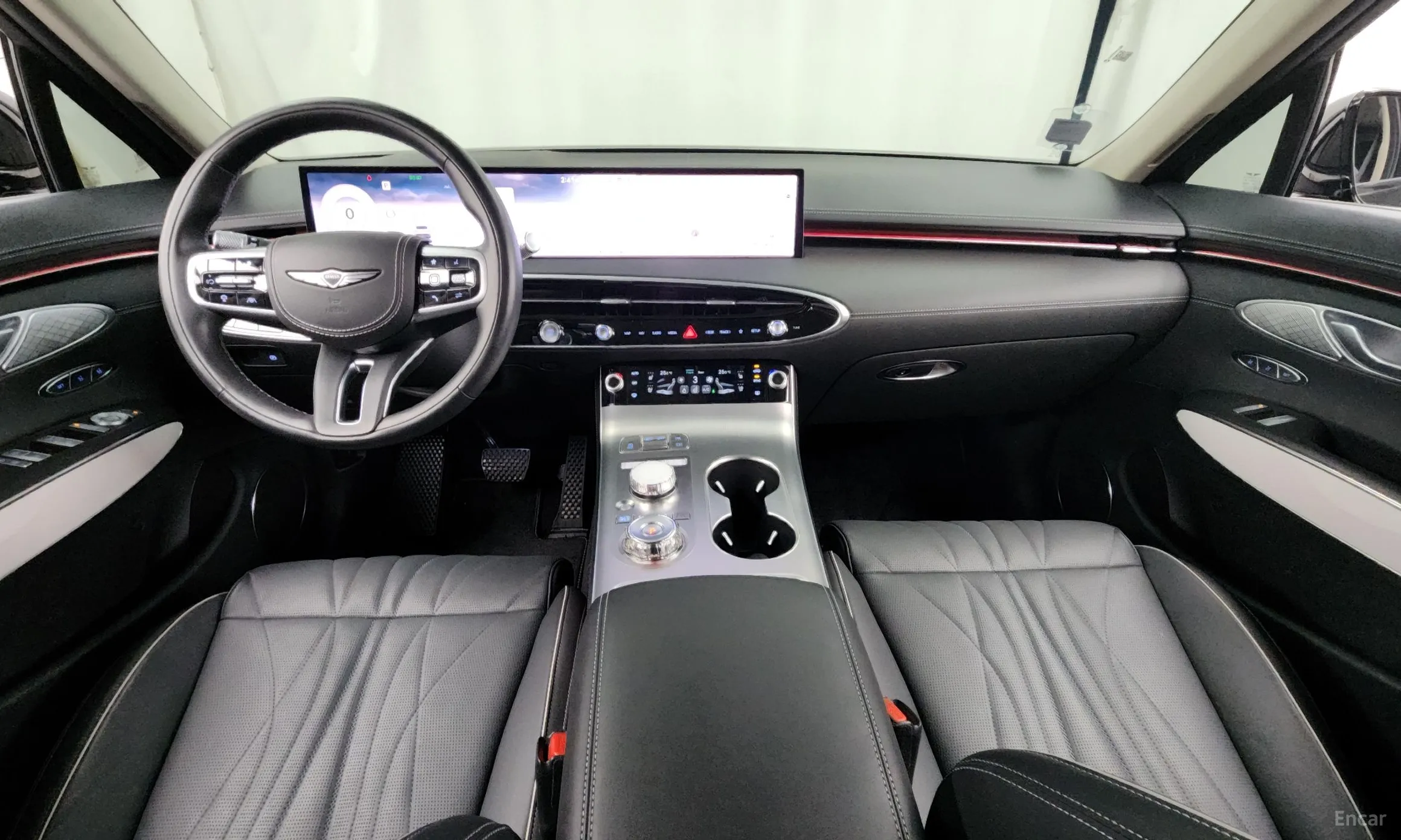 Genesis GV70 превью 7