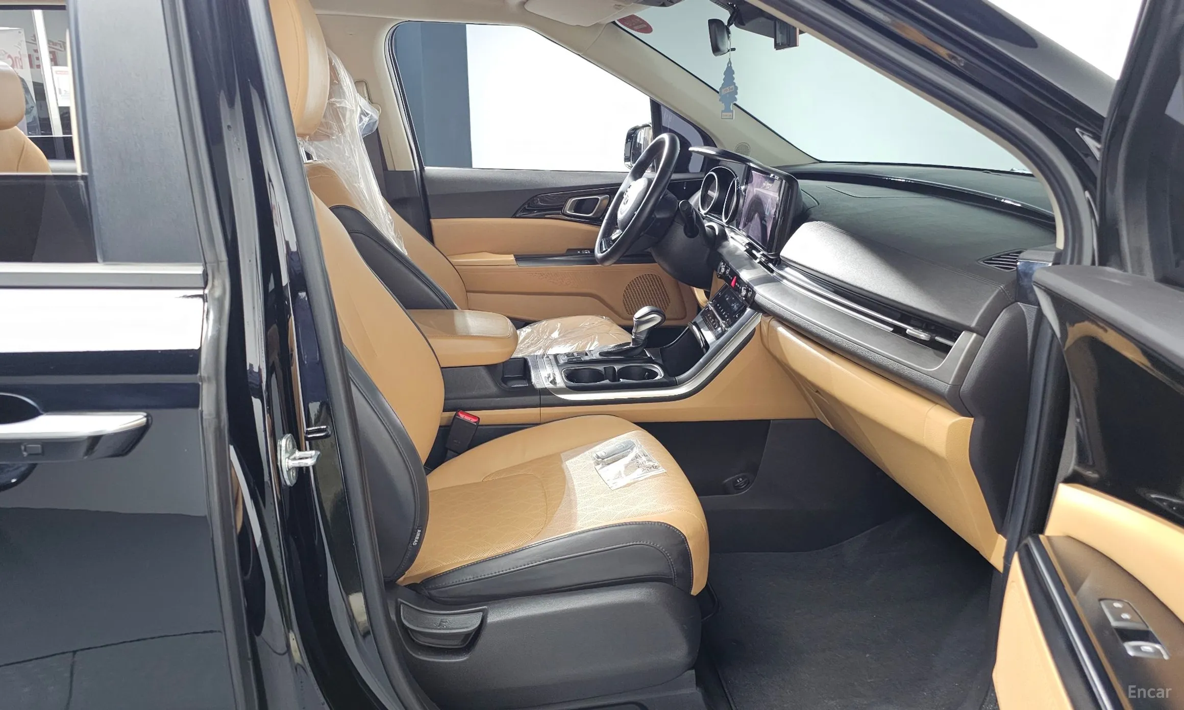 Kia Carnival Gen 4 превью 11