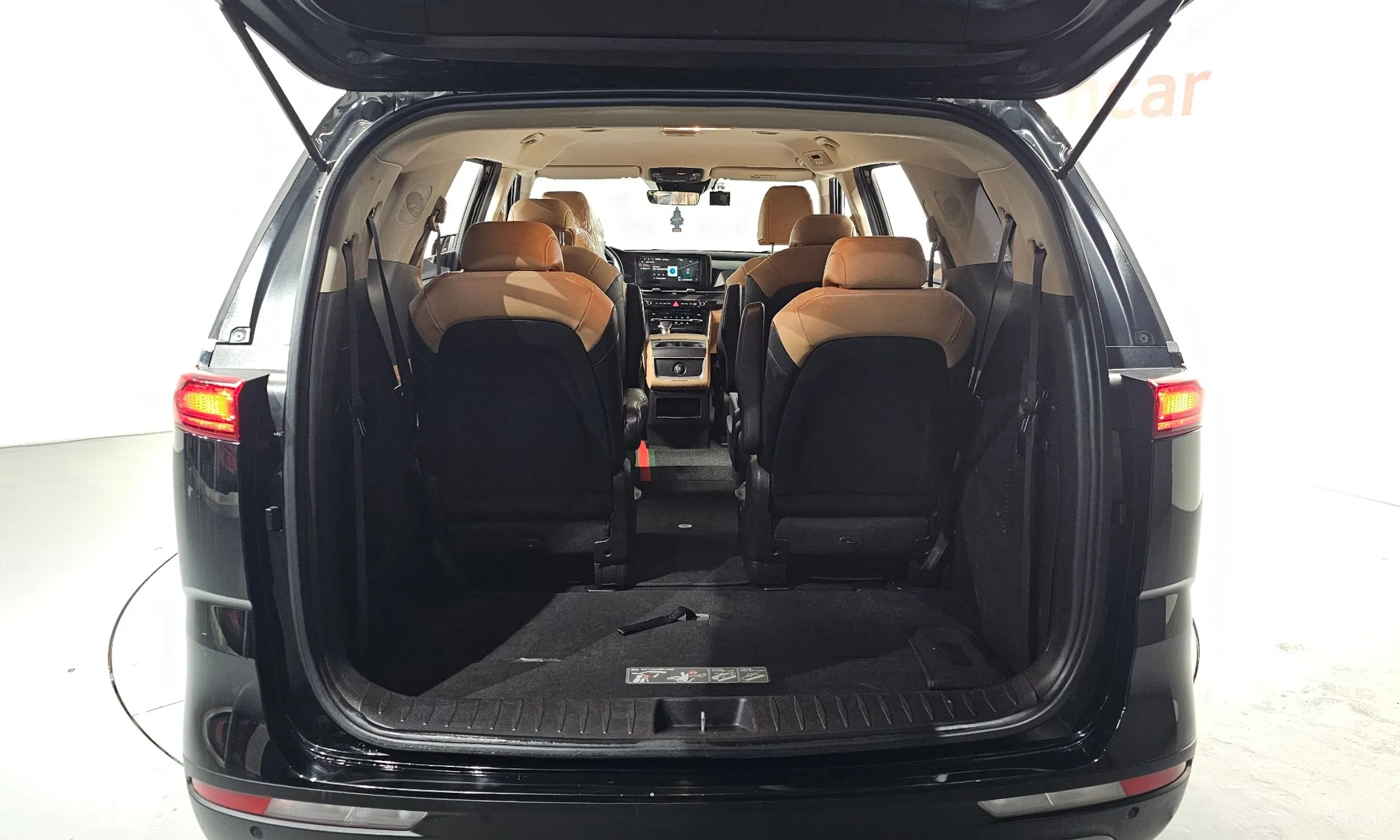 Kia Carnival Gen 4 превью 20